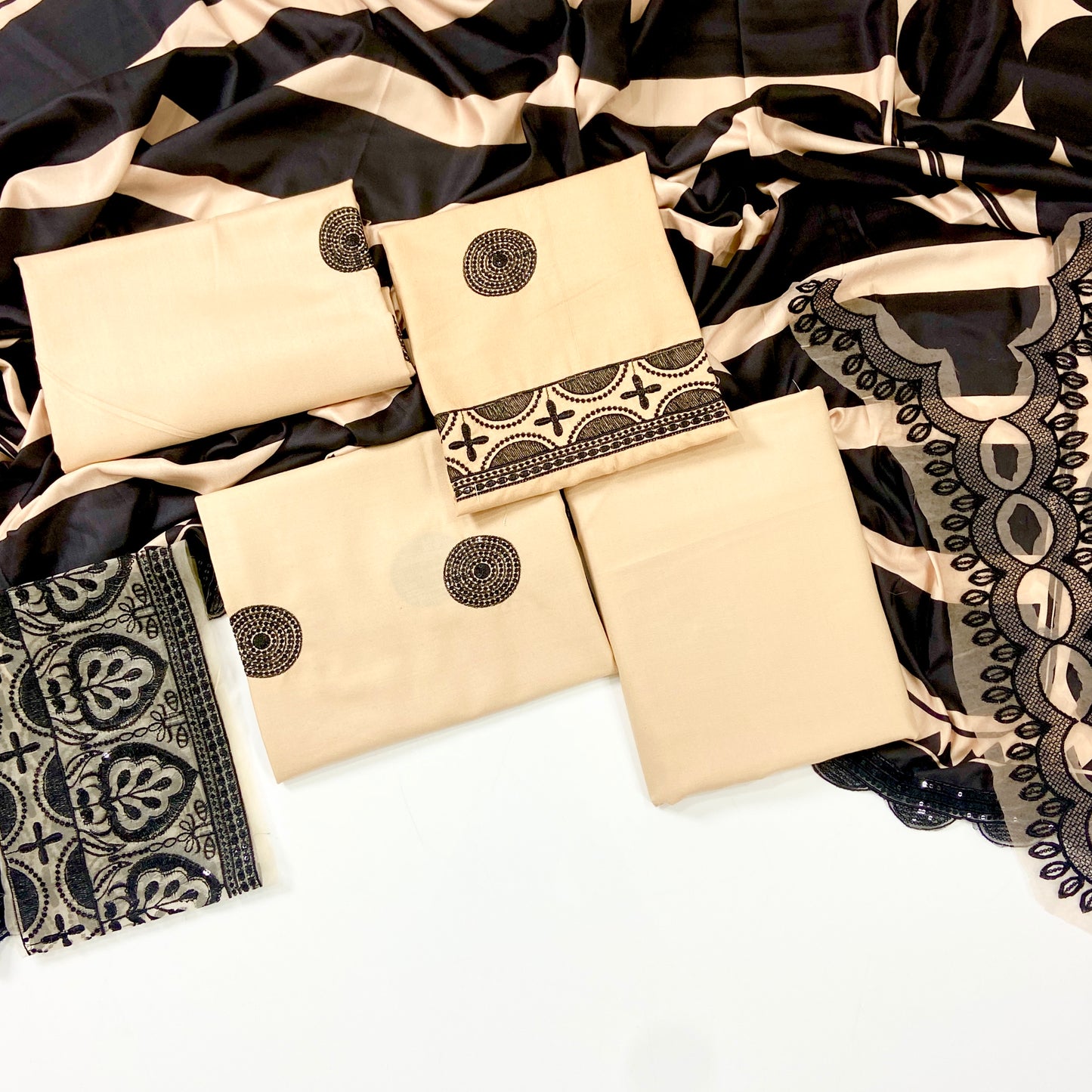 Ethnic Emb Dhanak With Shawl 3-PC