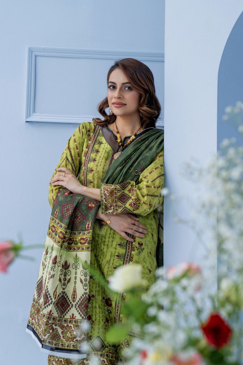 Mojo Berry By Marooj Printed Bana Dora Lawn 3PC