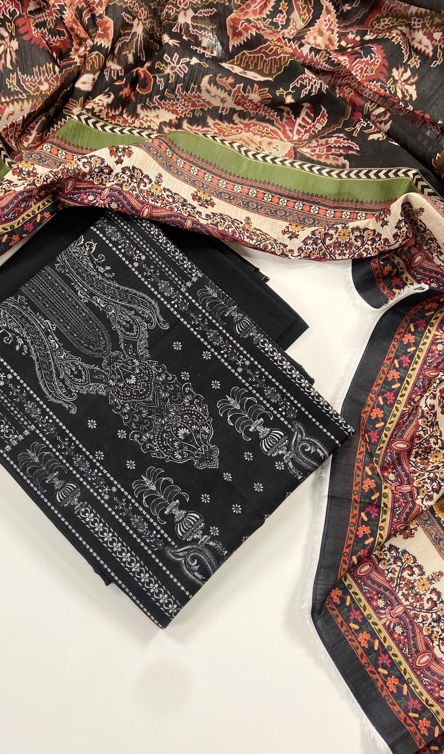 Mausummery Digital Printed Khaddar 3PC