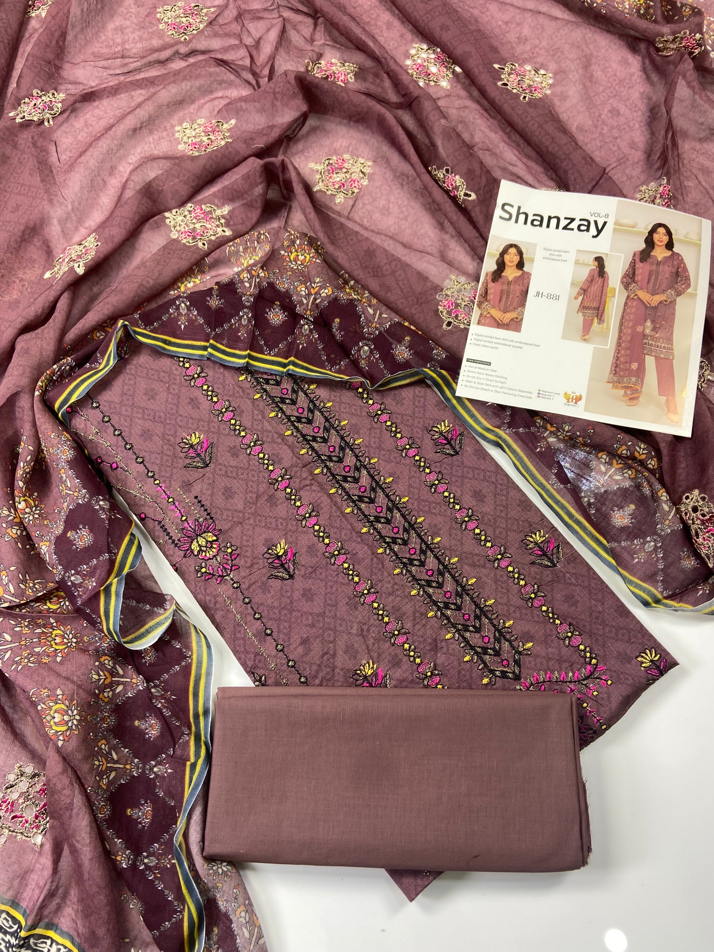 Shanzay Printed & Embroidered Lawn 3-PC