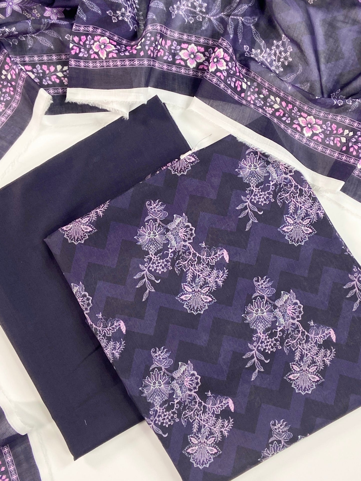 Mashaim Digital Printed Lawn 3PC