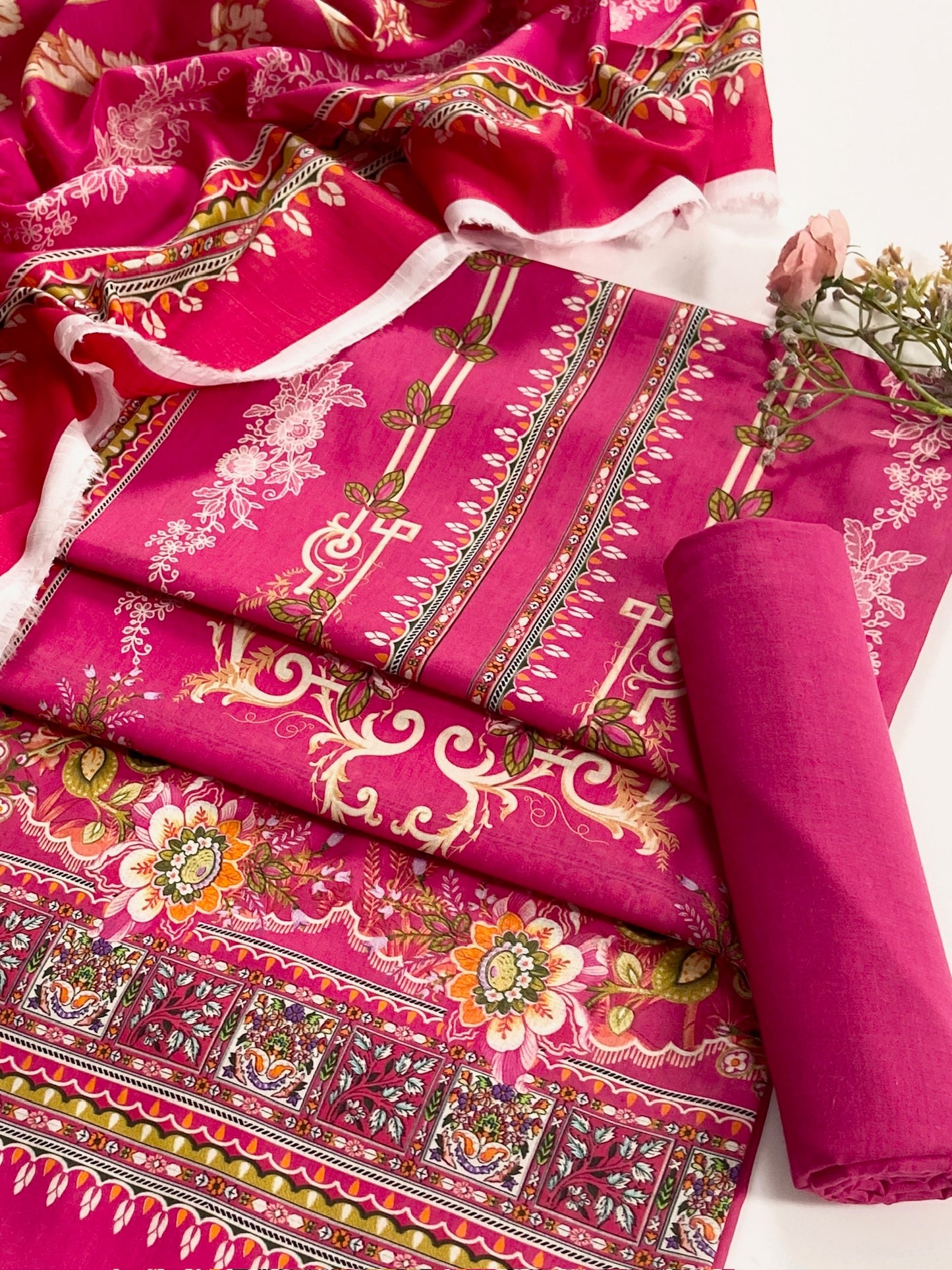 Raiha Premium Printed Lawn 3PC
