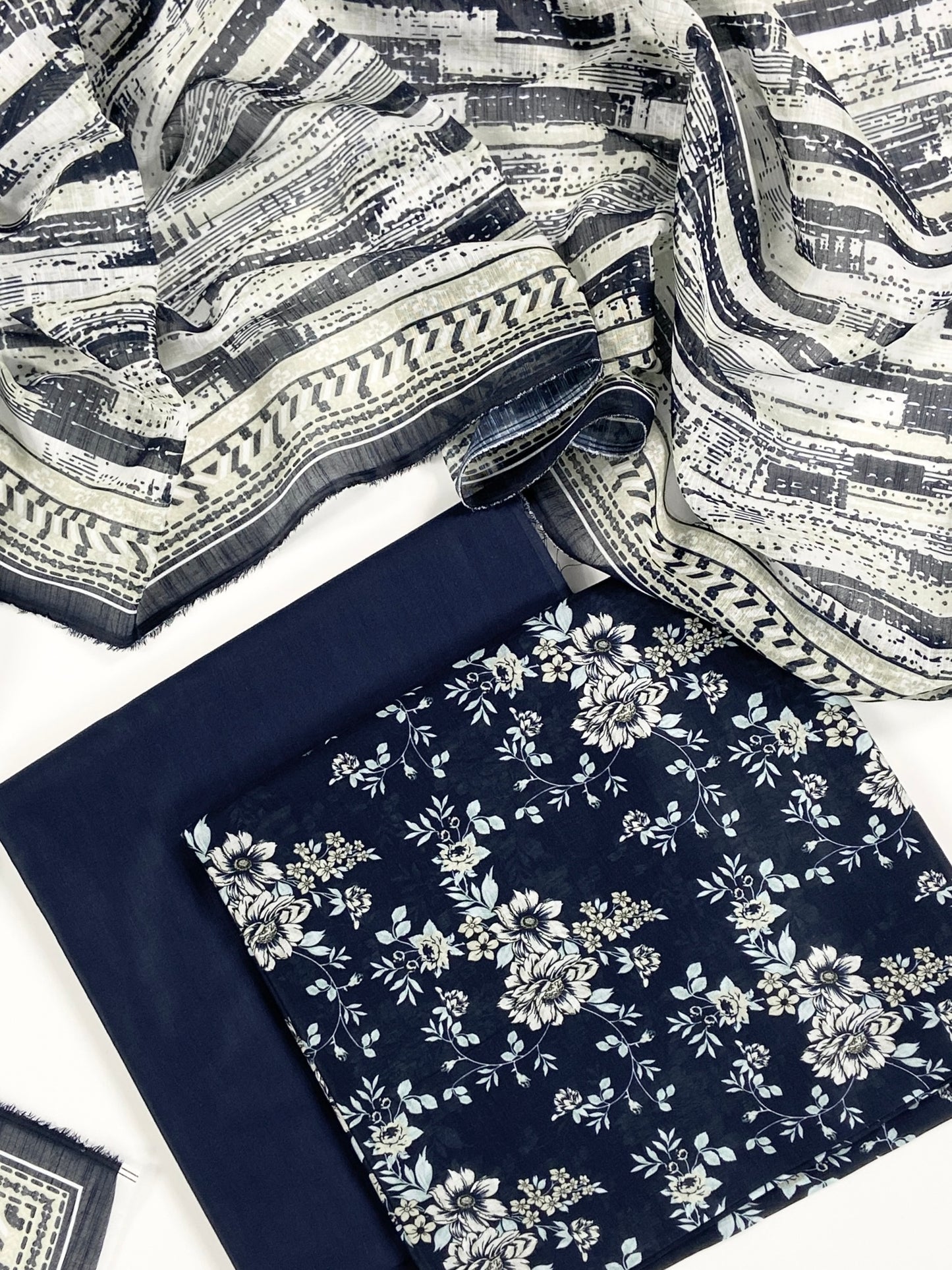 Rijja By Murashe Digital Printed Lawn 3PC