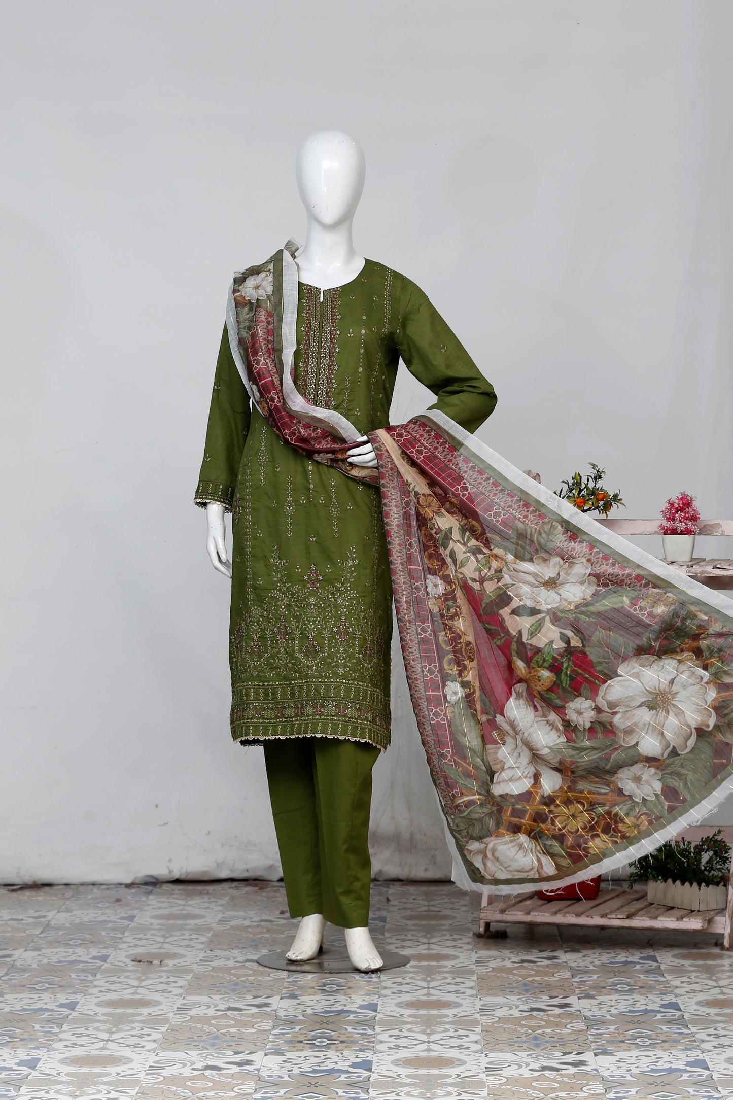 Zarqash By Anaya Noor Bana Dora Emb 3-PC