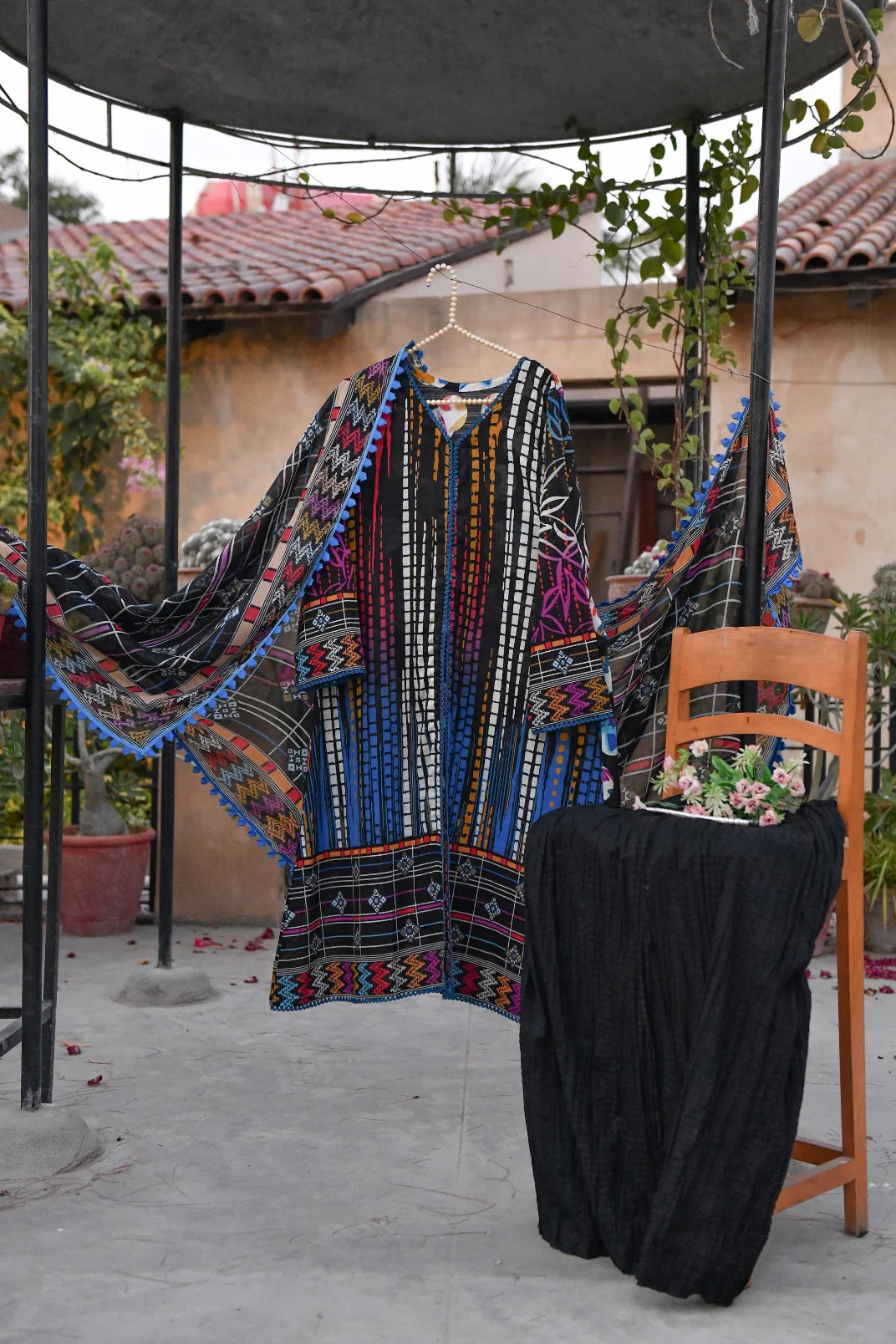 Eshay By Murahse Printed Doria Lawn 3-PC