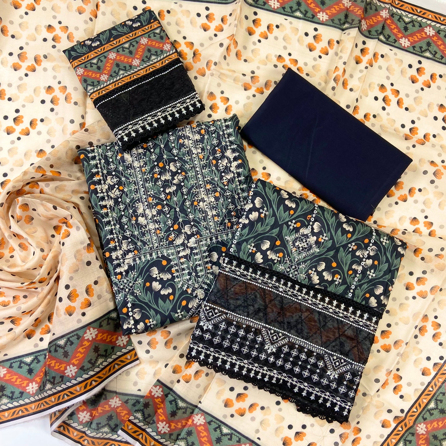 Fantak By Anaya Noor Heavy Emb Lawn 3PC