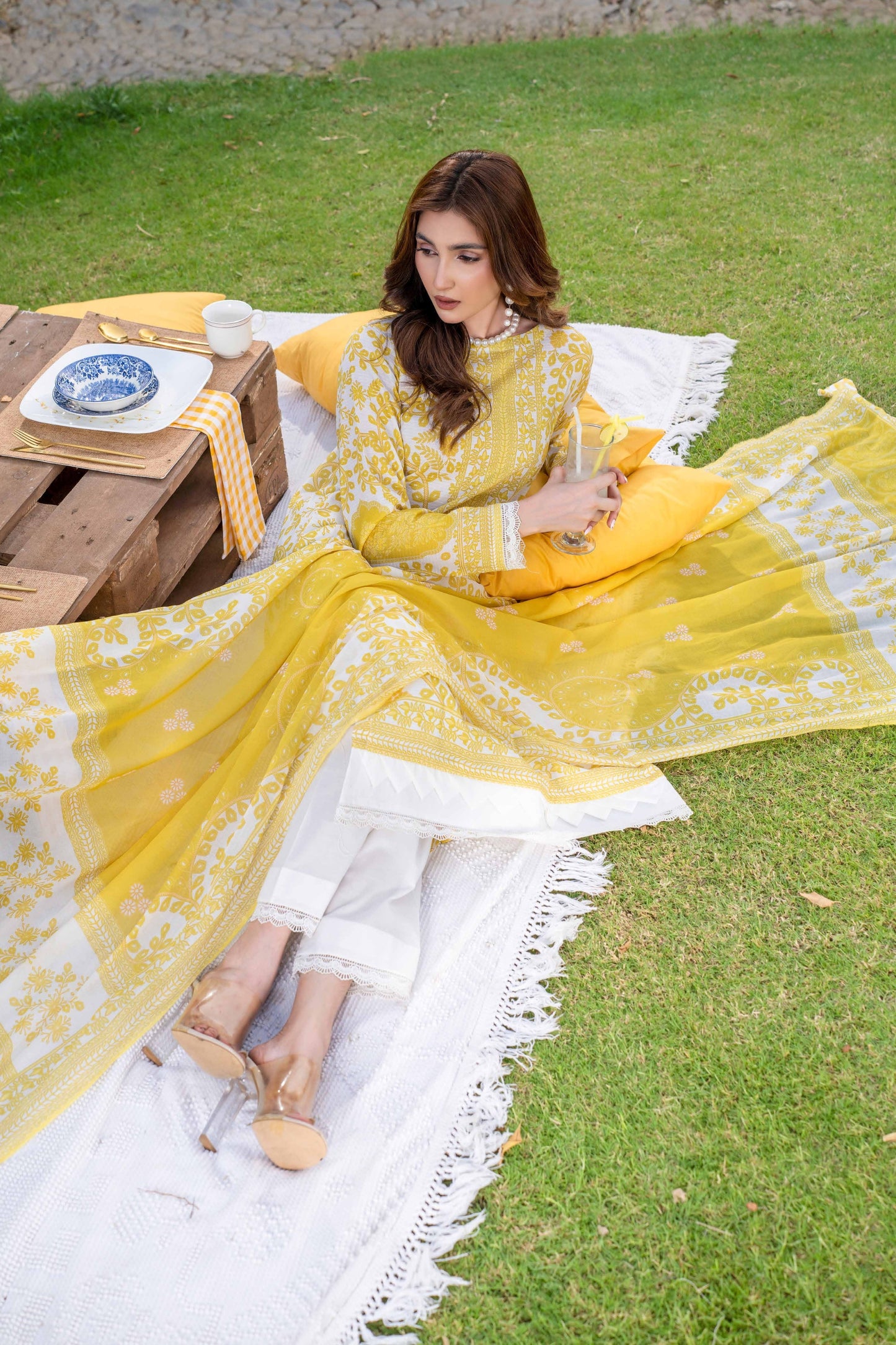 Wania Gold Printed Lawn 3PC