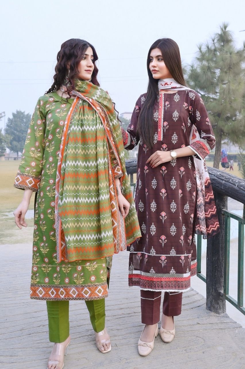 Floral By Pretty Robe Printed Lawn 3-PC