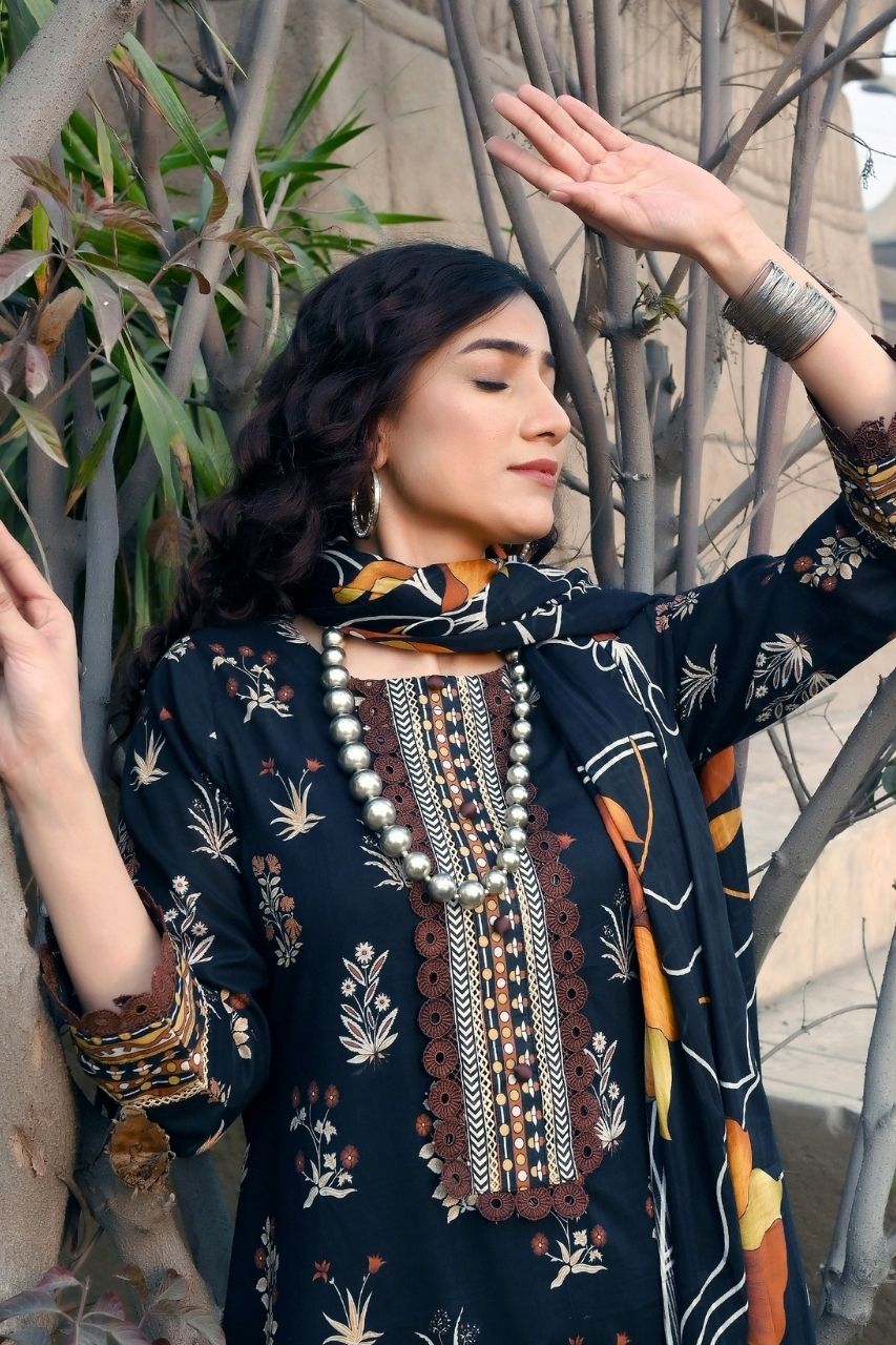 Floral By Pretty Robe Printed Lawn 3-PC