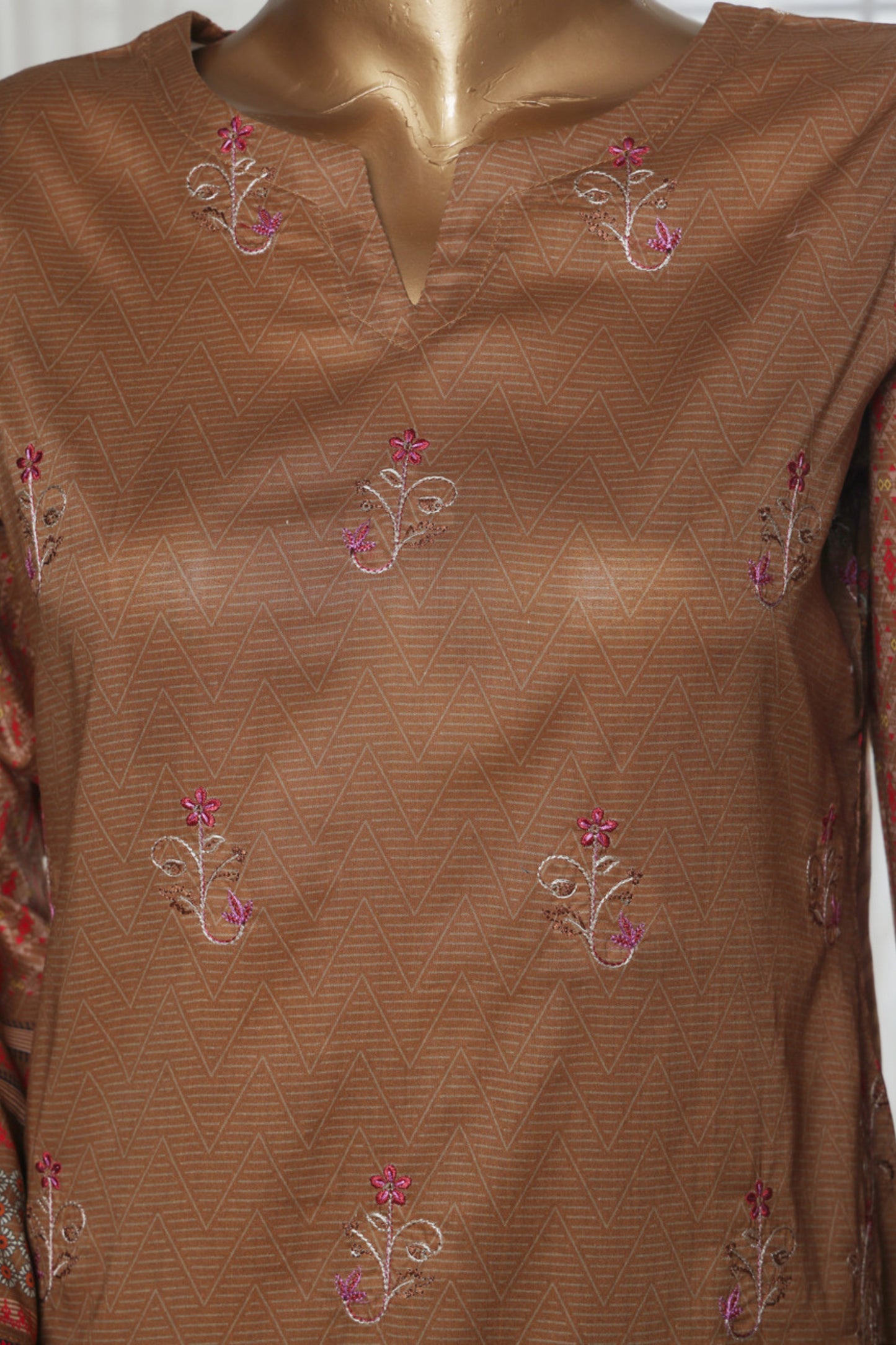 Vasl By Aifa Fancy Emb Lawn 3PC