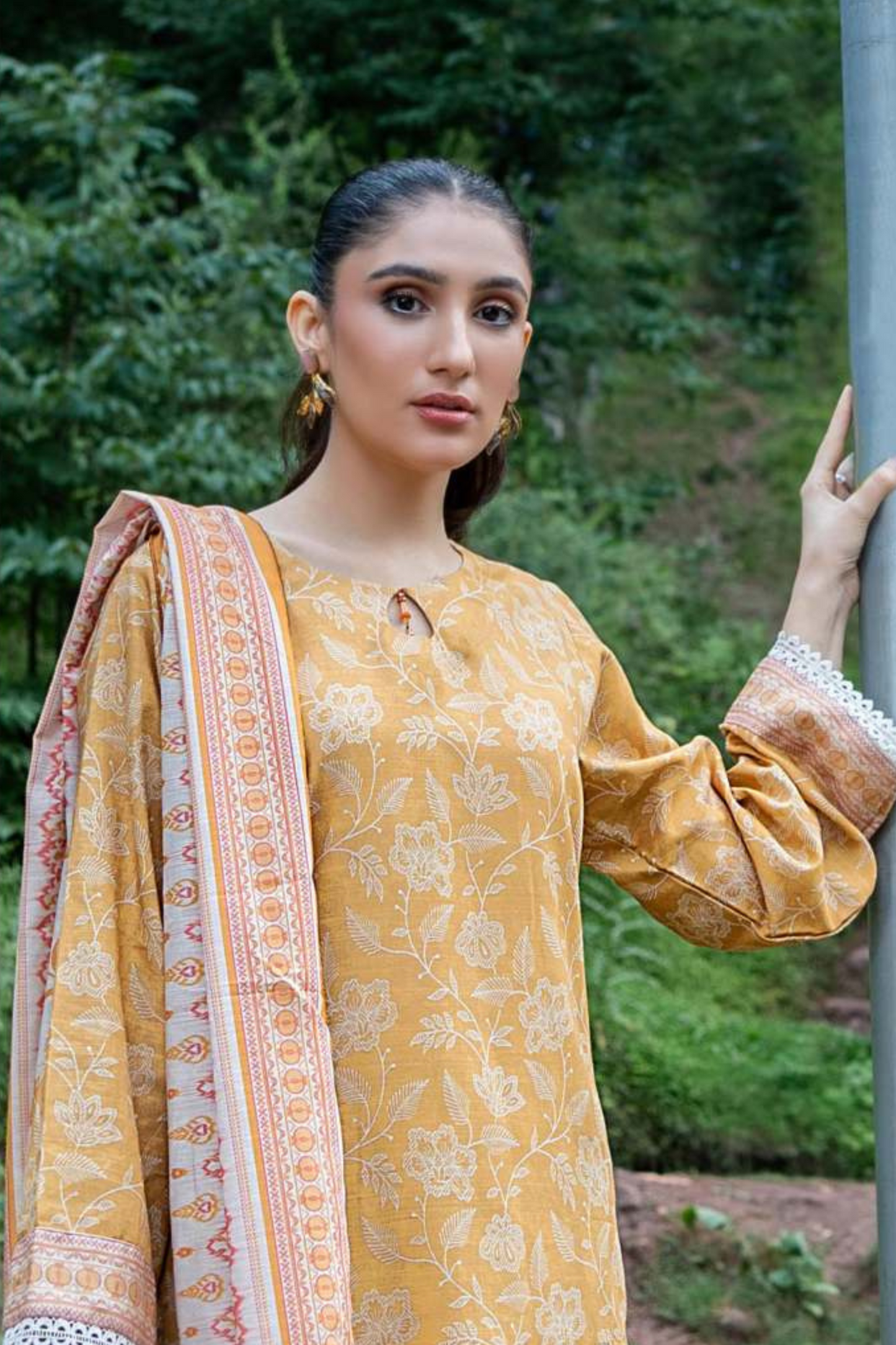 Zesh Airjet Printed Khaddar 3PC