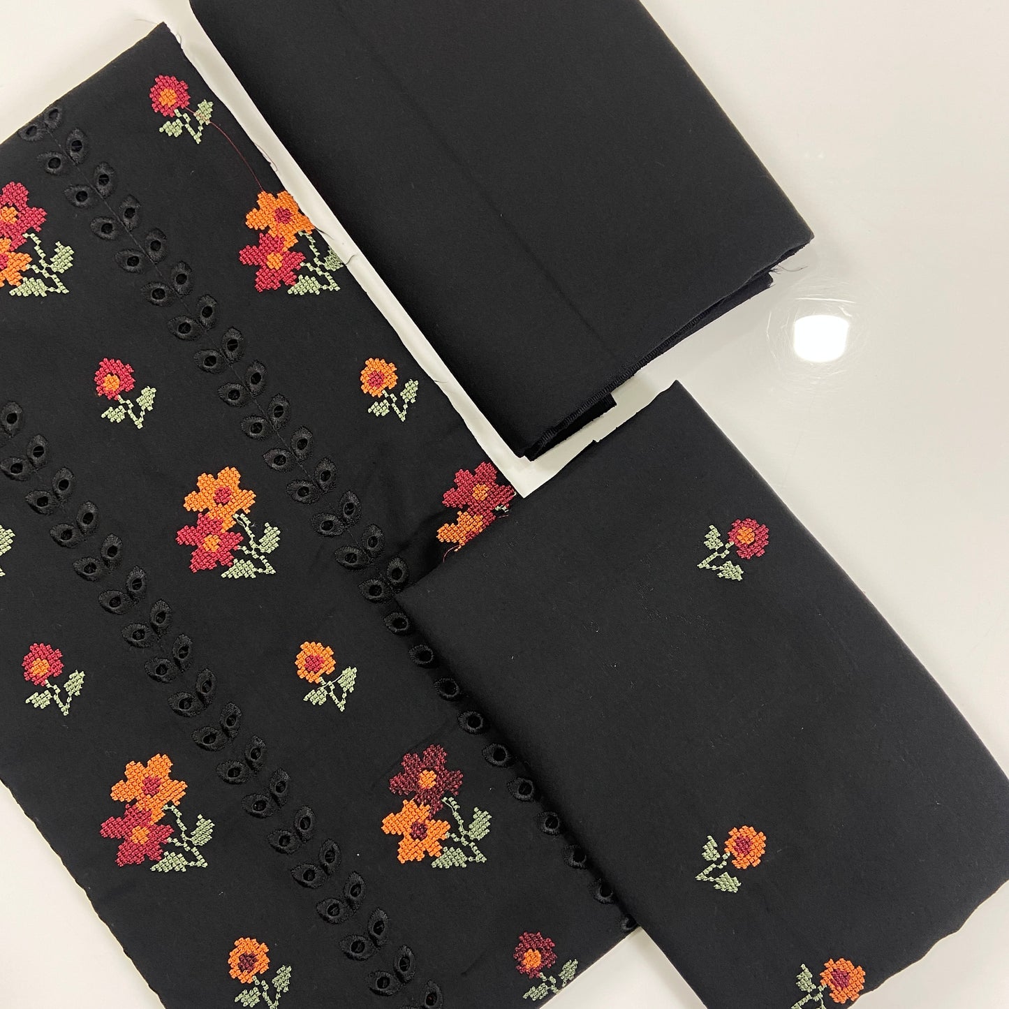 Bareeze Emb Karandi 2PC