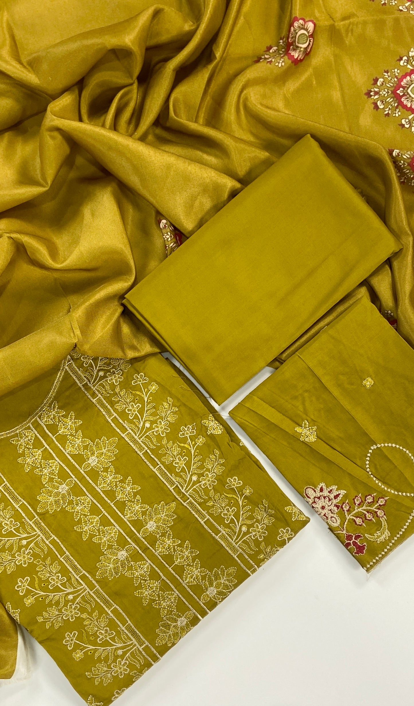 Humdum Luxury Emb Linen 3PC