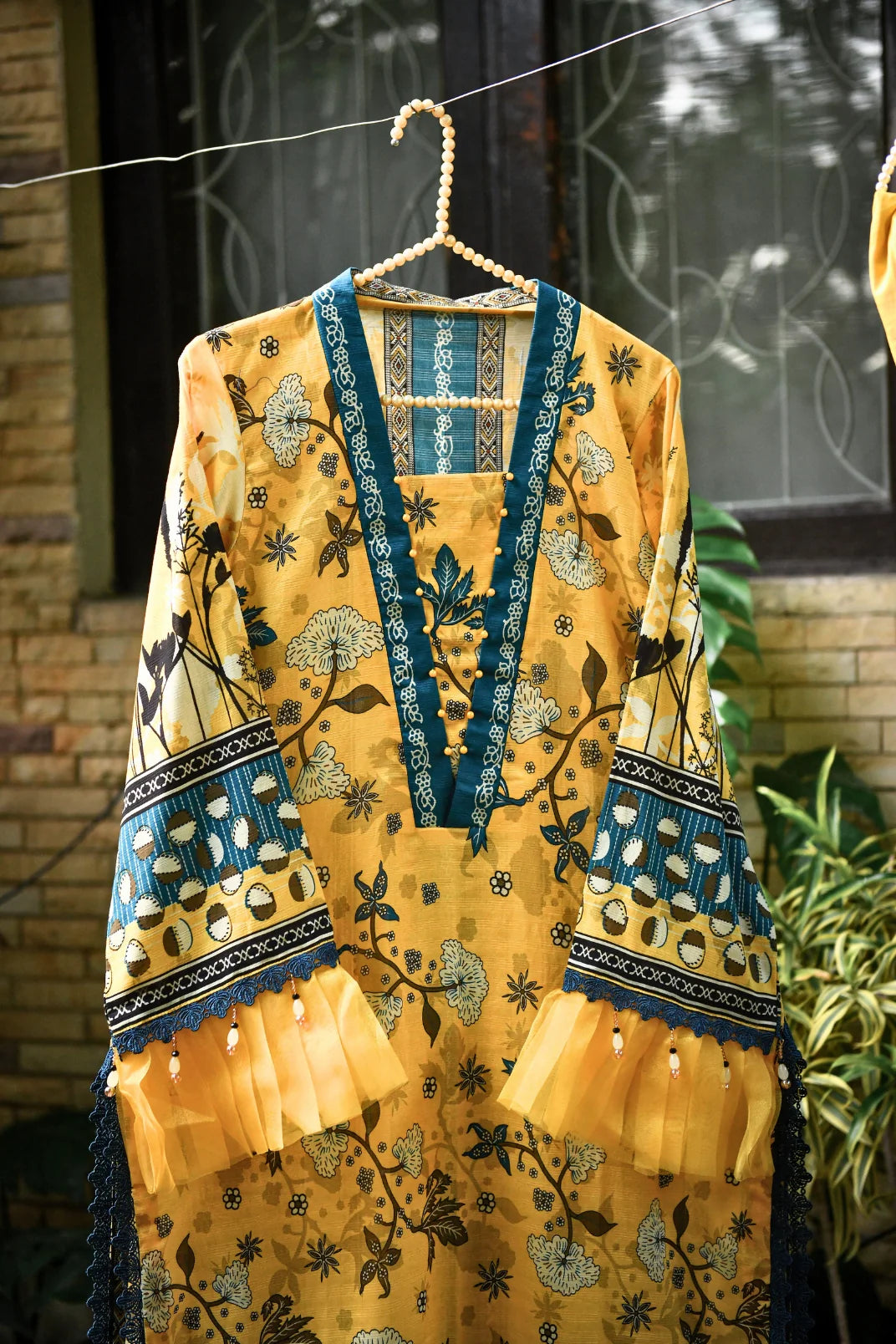 Eshay By Murahse Printed Doria Lawn 3-PC