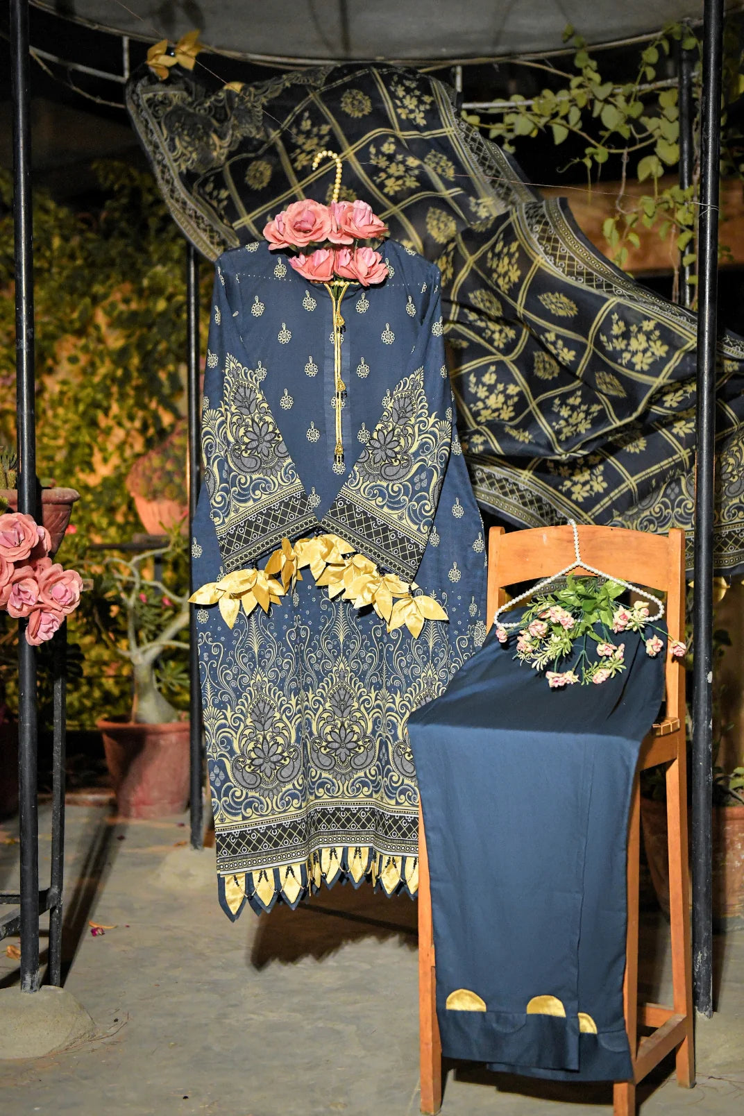 Eshay By Murahse Printed Doria Lawn 3-PC