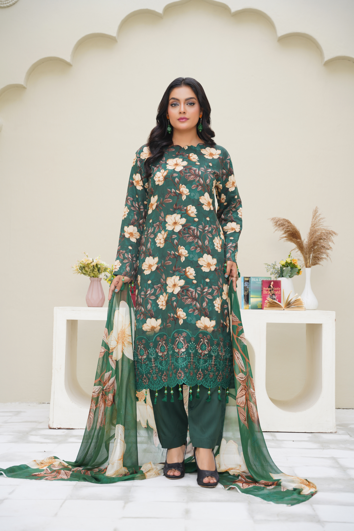 Anaya – Aaghaz-e-Sardi 3PC Viscose Suit