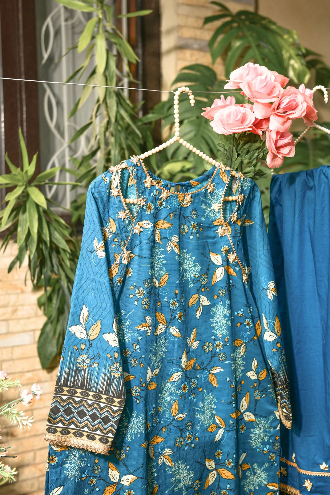 Eshay By Murahse Printed Doria Lawn 3-PC