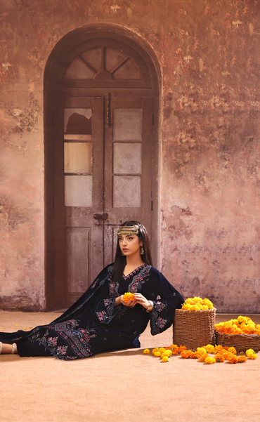 Makhmal By Zarineh Luxury Embroidered Velvet 3PC