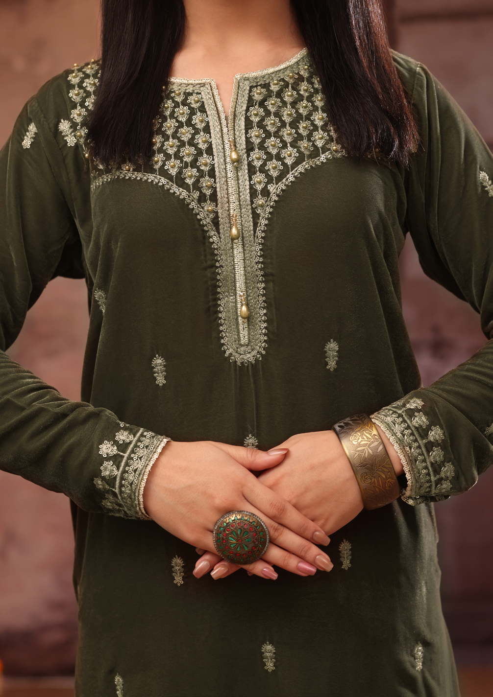 Makhmal By Zarineh Luxury Embroidered Velvet 3PC