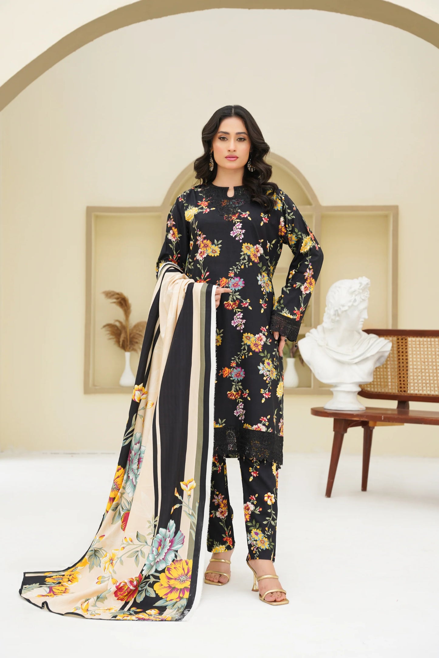 Baroque Printed Linen With Emb Patches 3PC