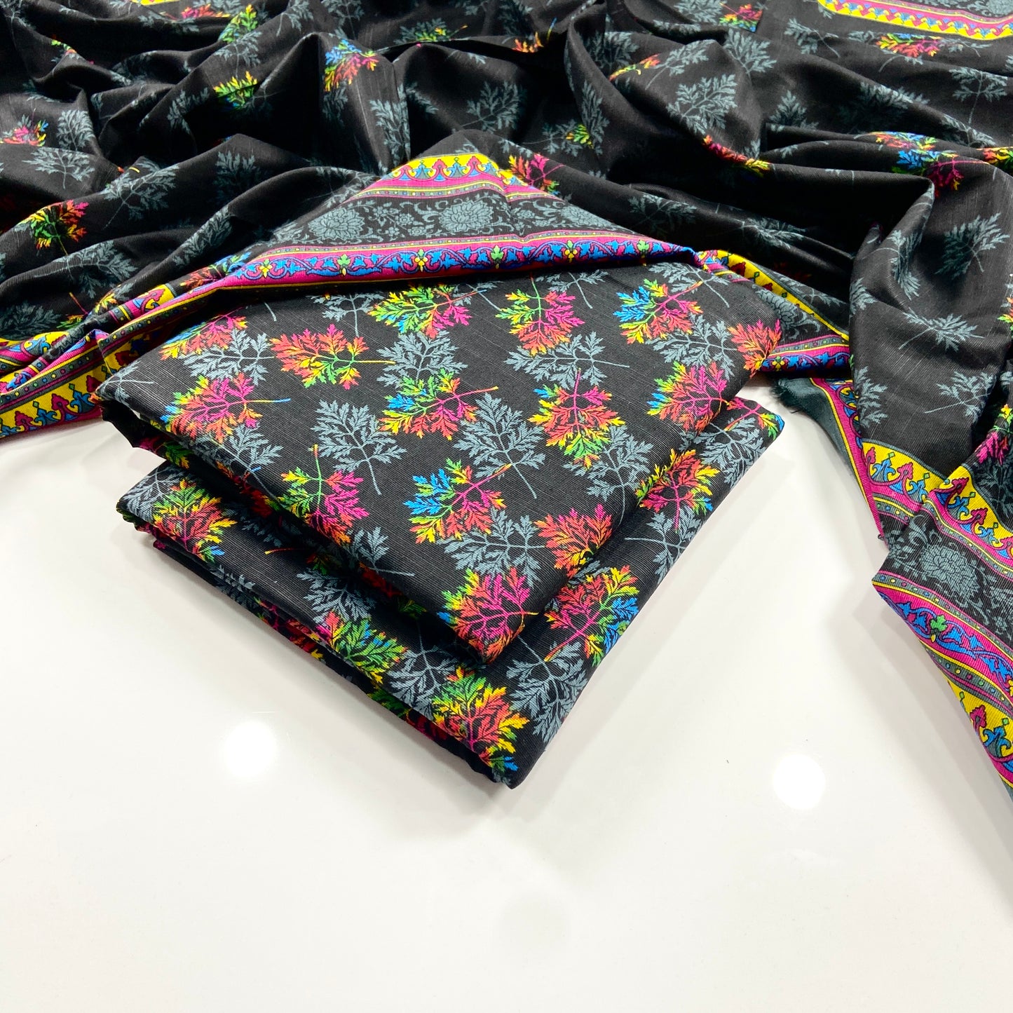 Kayseria All Over Digital Printed Khaddar 3PC