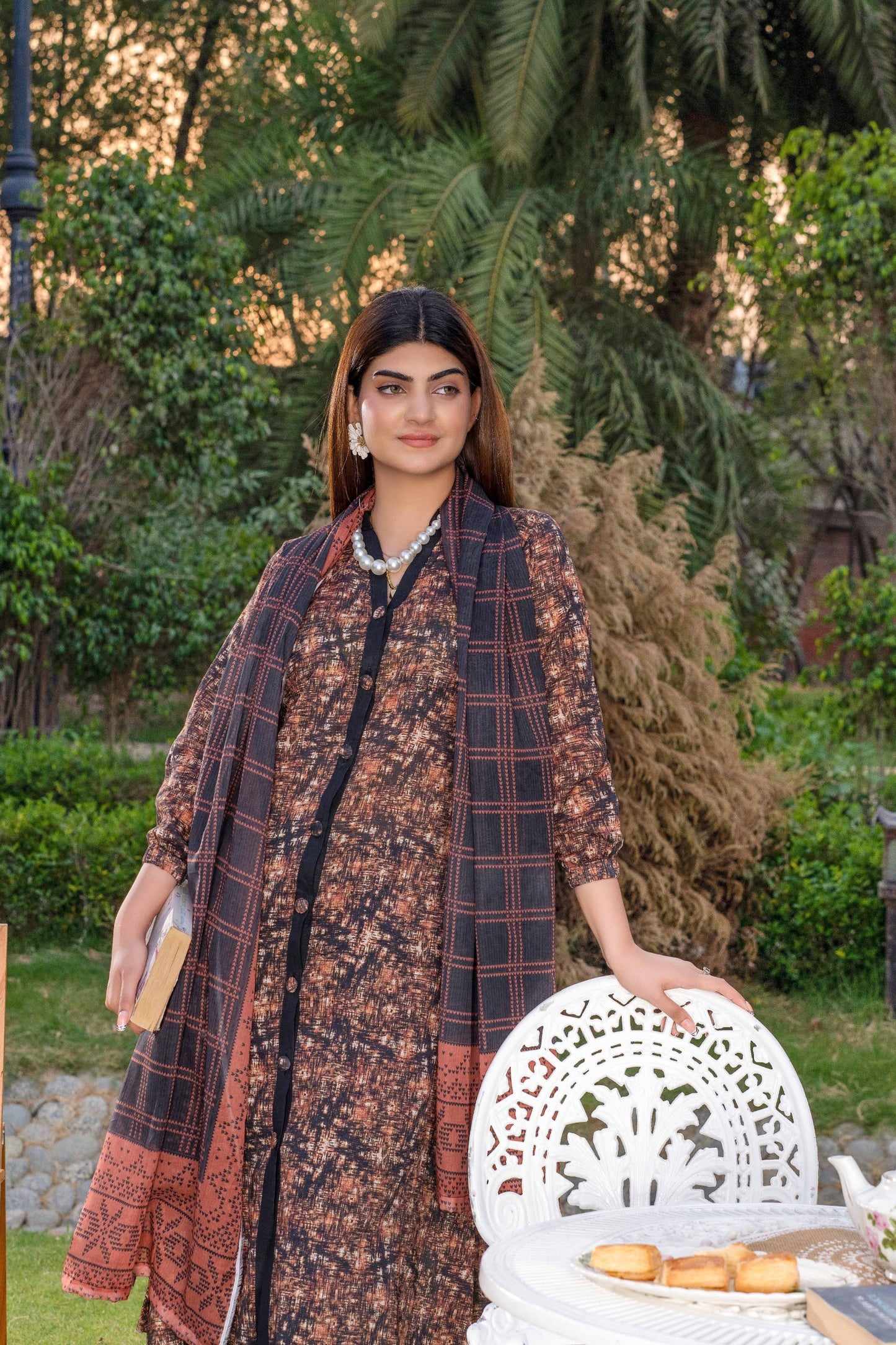 Wania Gold Printed Lawn 3PC