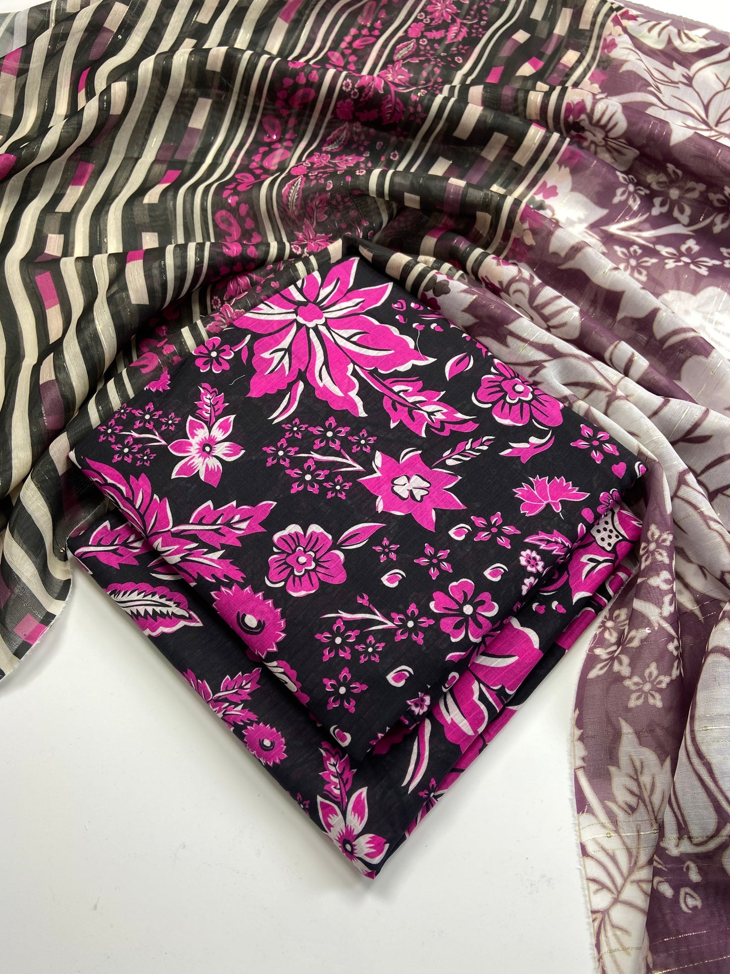 Bareeze Printed Lawn with Seq Dupatta 3-PC