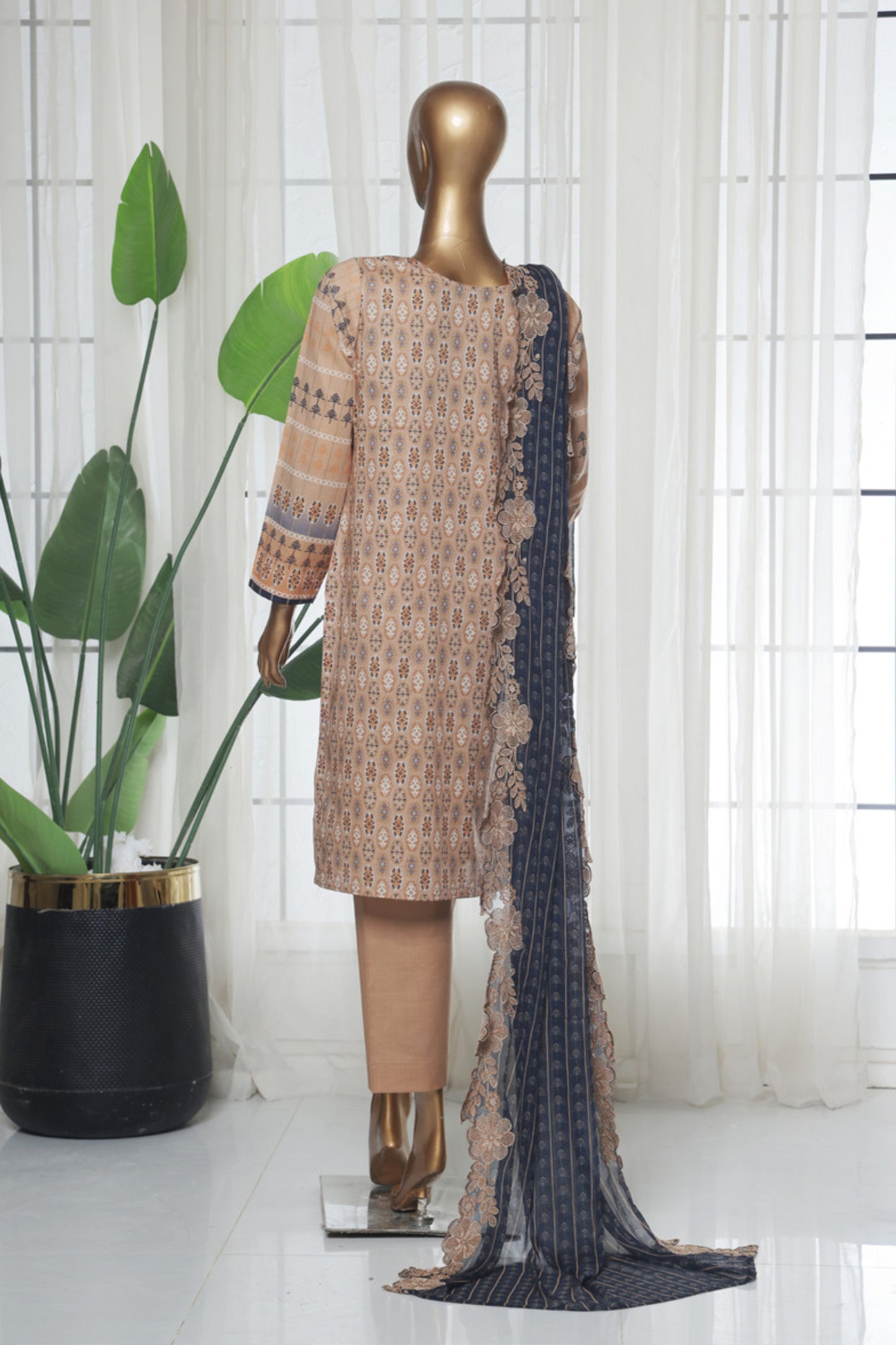 Vasl By Aifa Fancy Emb Lawn 3PC