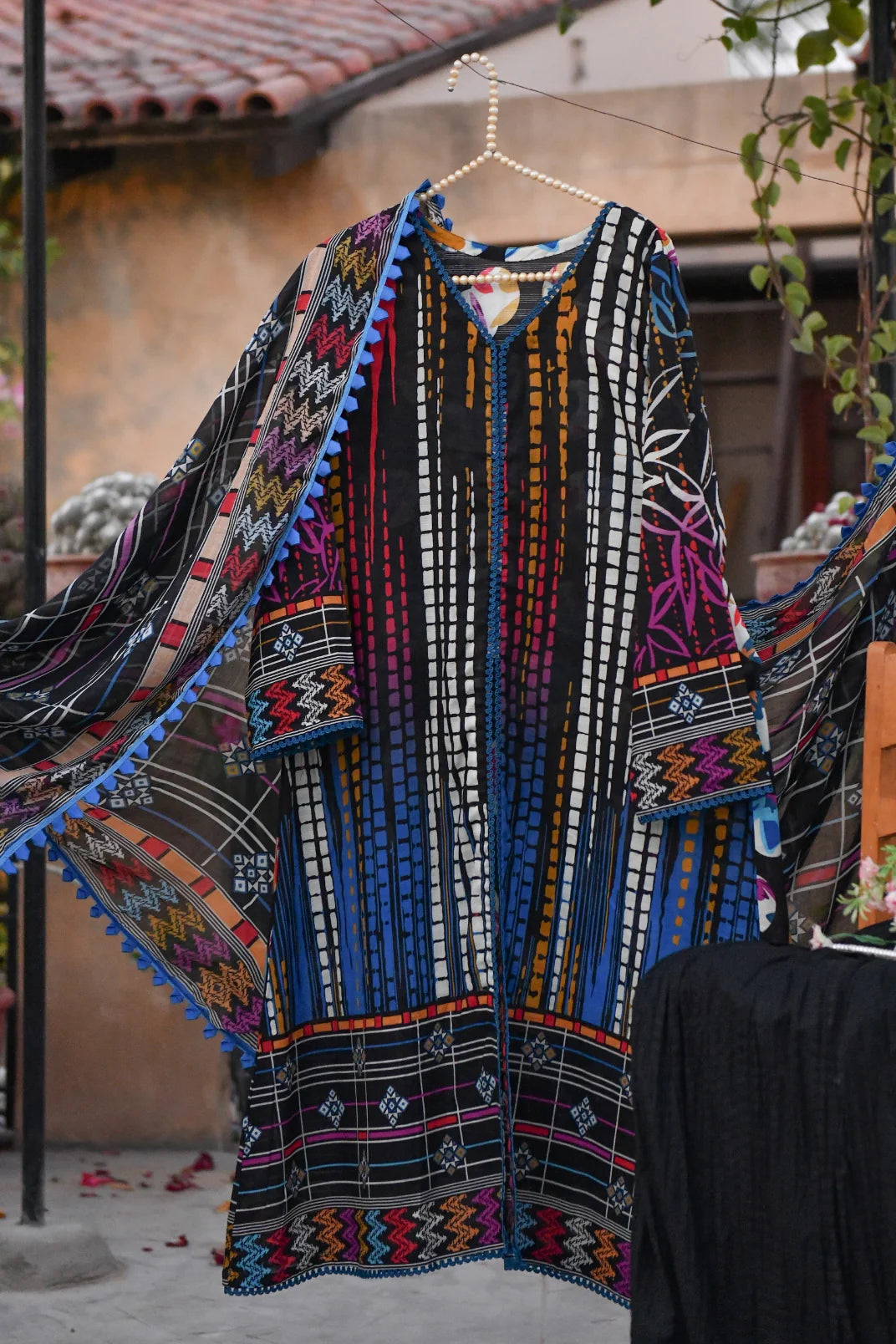 Eshay By Murahse Printed Doria Lawn 3-PC