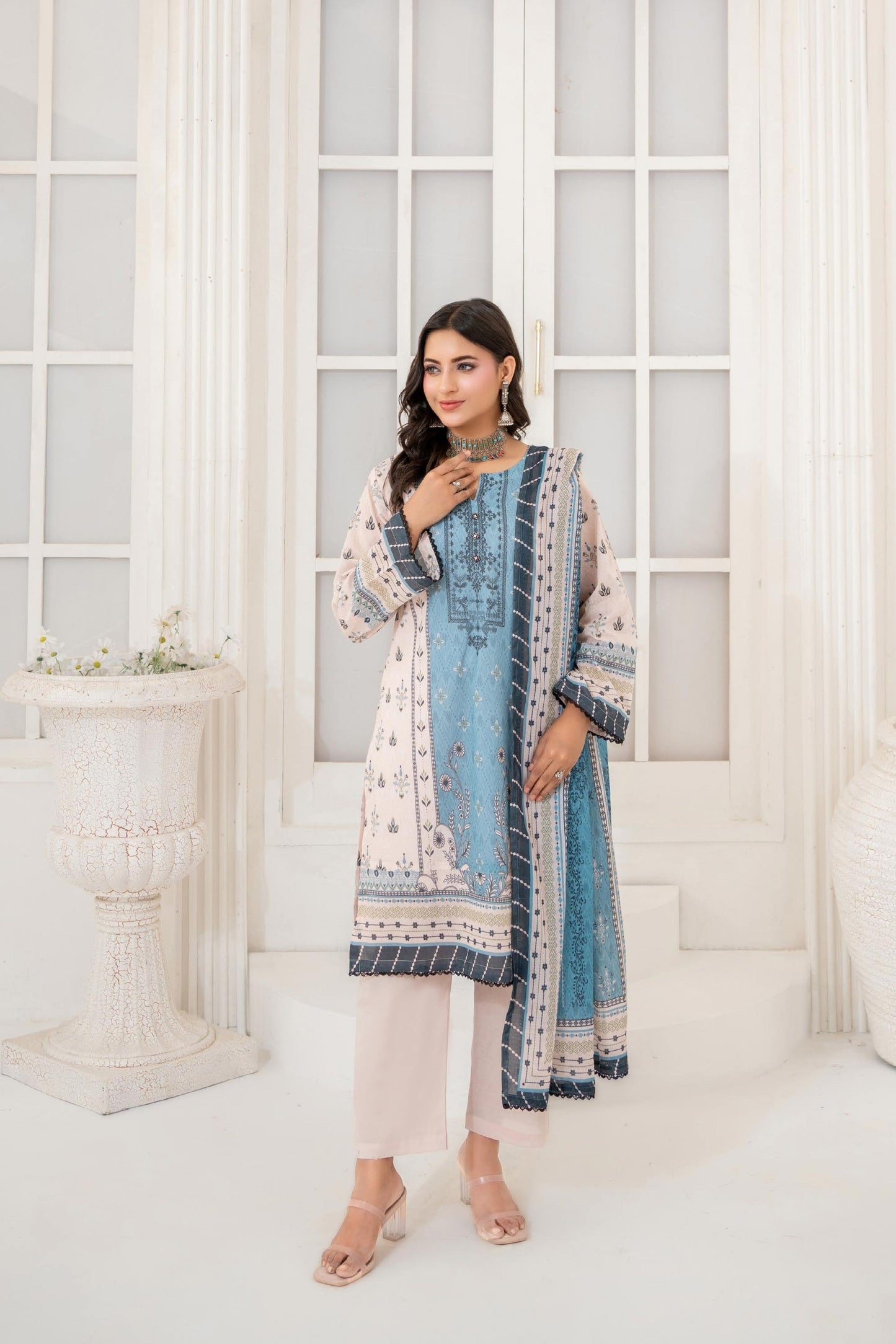 ( Bundle of 10 ) Sara