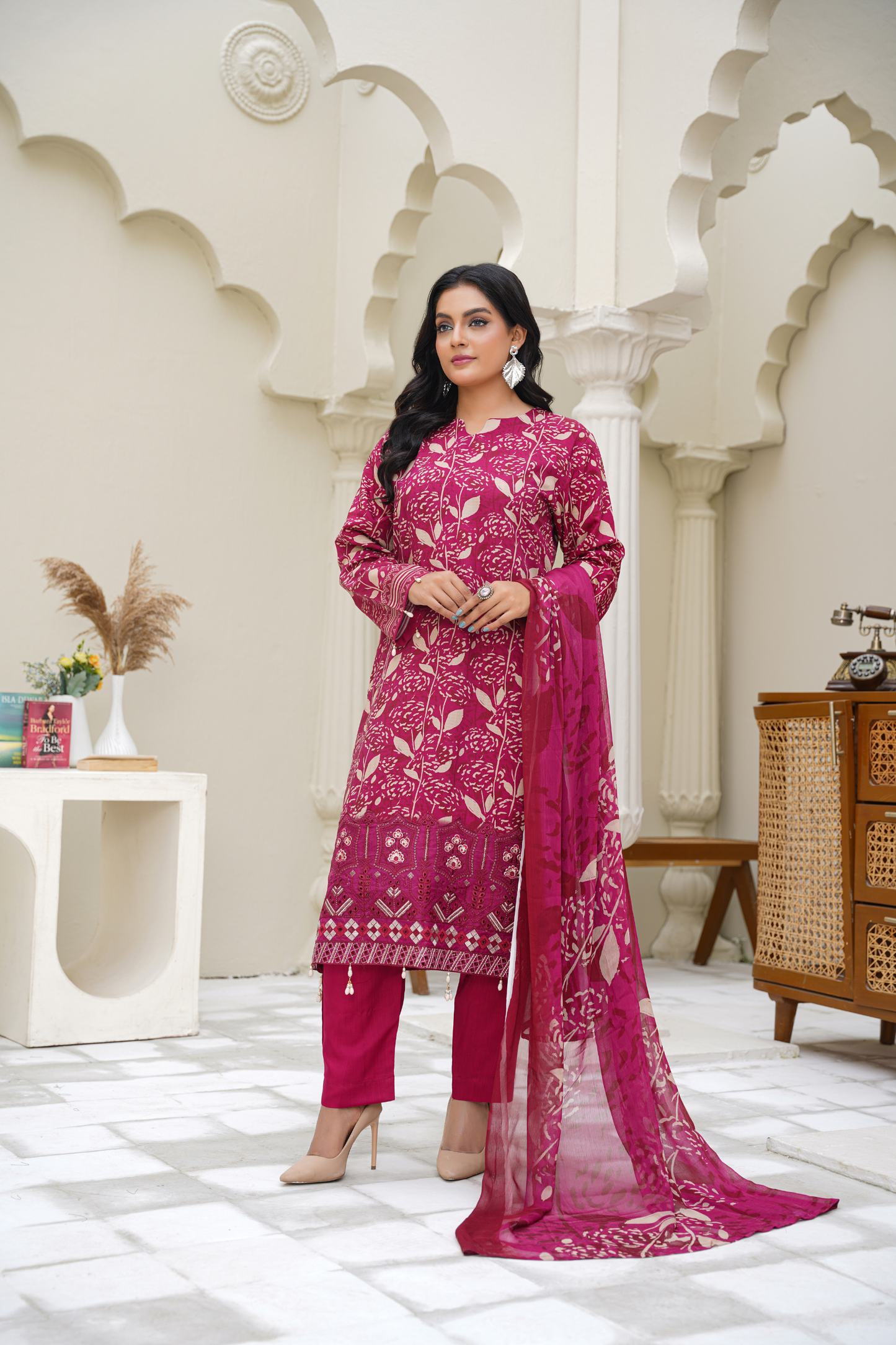 Anaya – Aaghaz-e-Sardi 3PC Viscose Suit