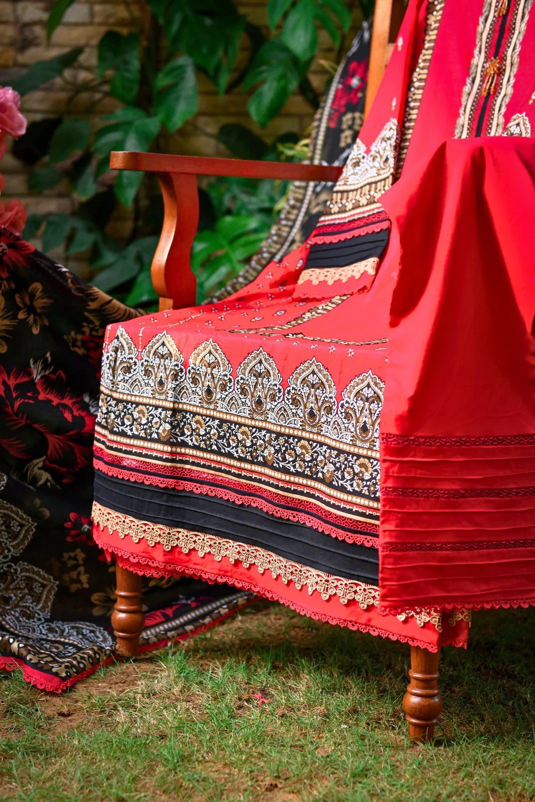 Eshay By Murahse Printed Doria Lawn 3-PC
