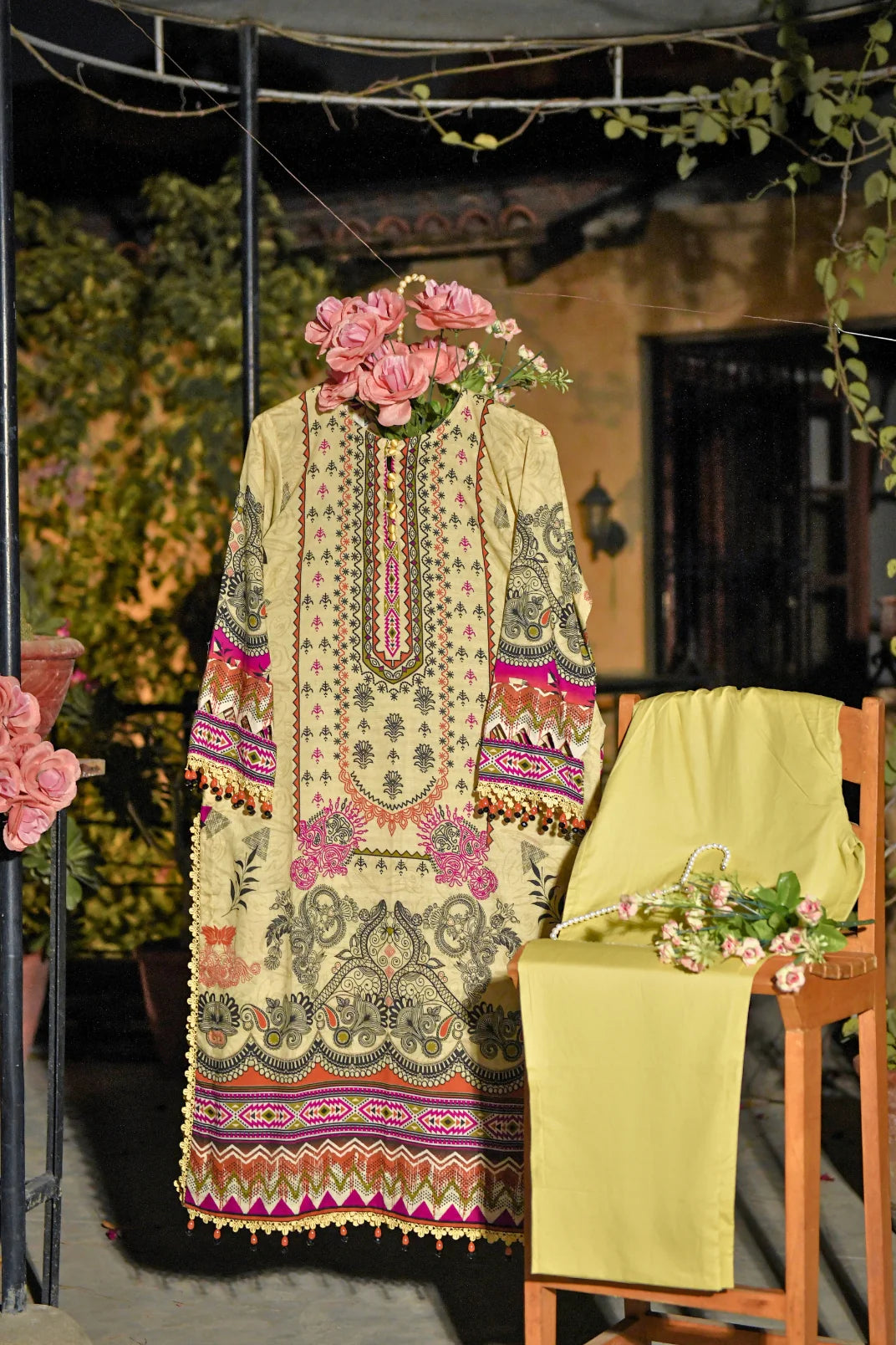 Eshay By Murahse Printed Doria Lawn 3-PC