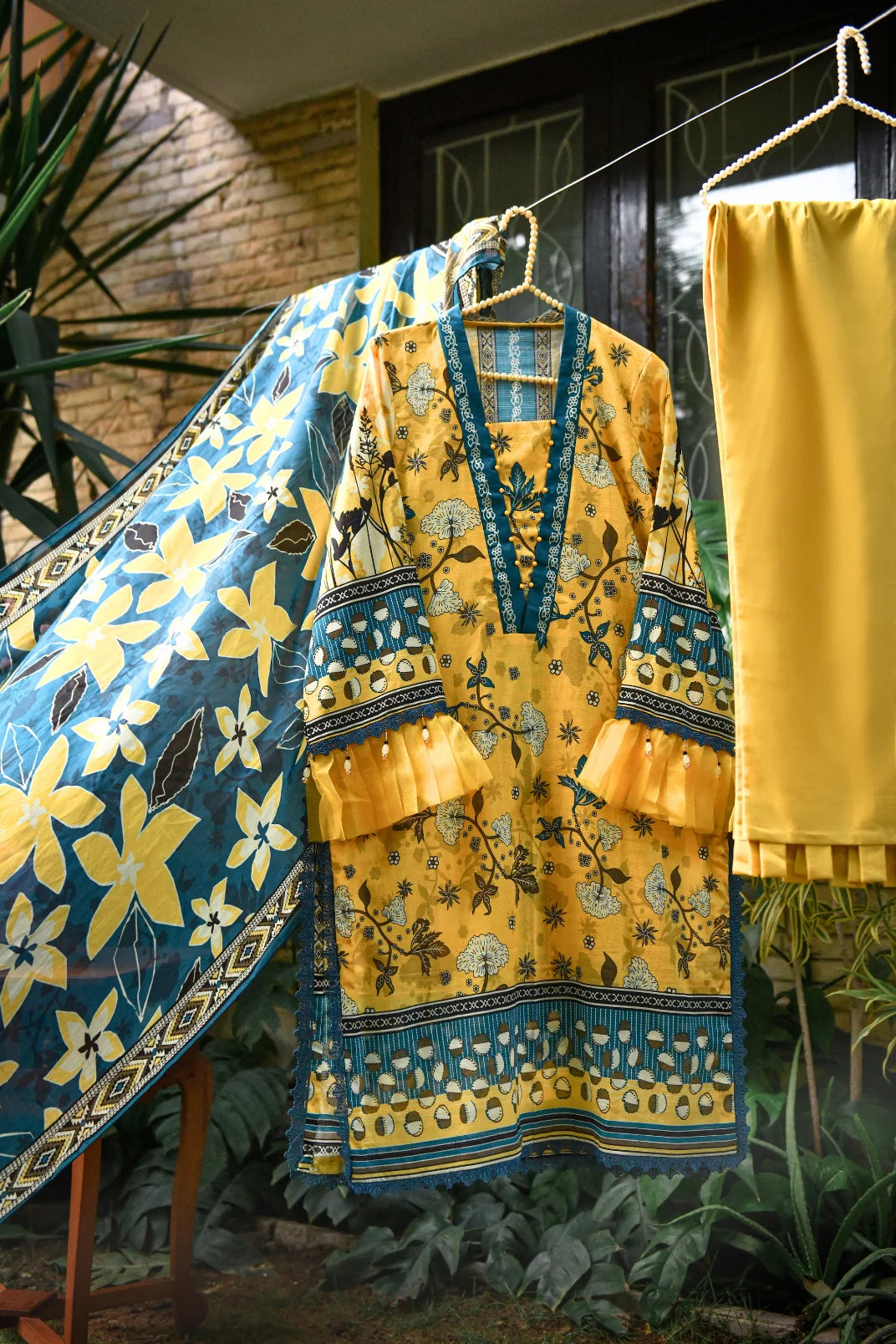 Eshay By Murahse Printed Doria Lawn 3-PC