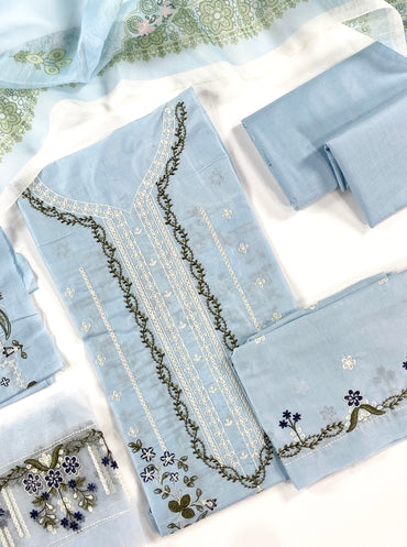 Mushq Embroidered Lawn 3PC