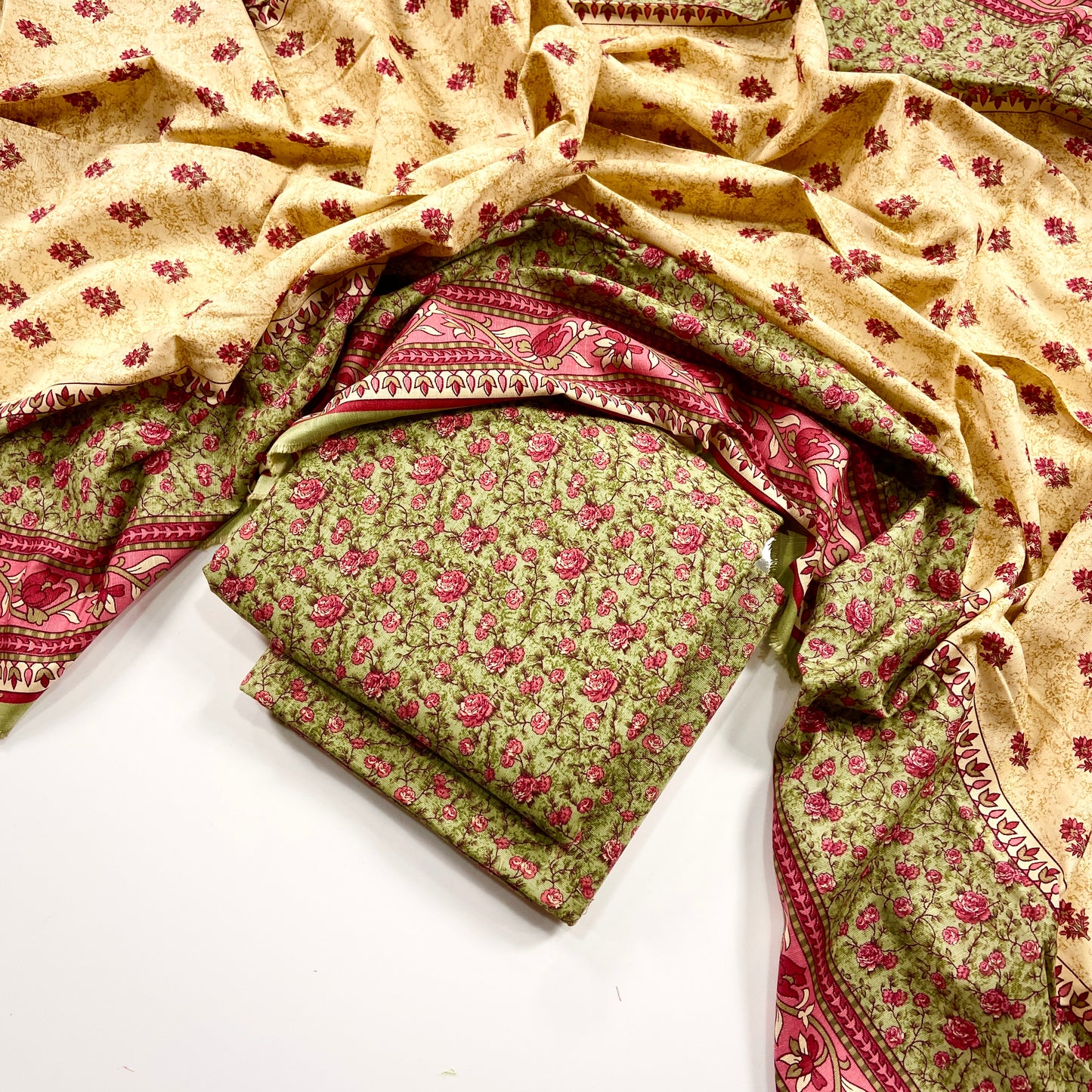 Kayseria All Over Digital Printed Khaddar 3PC