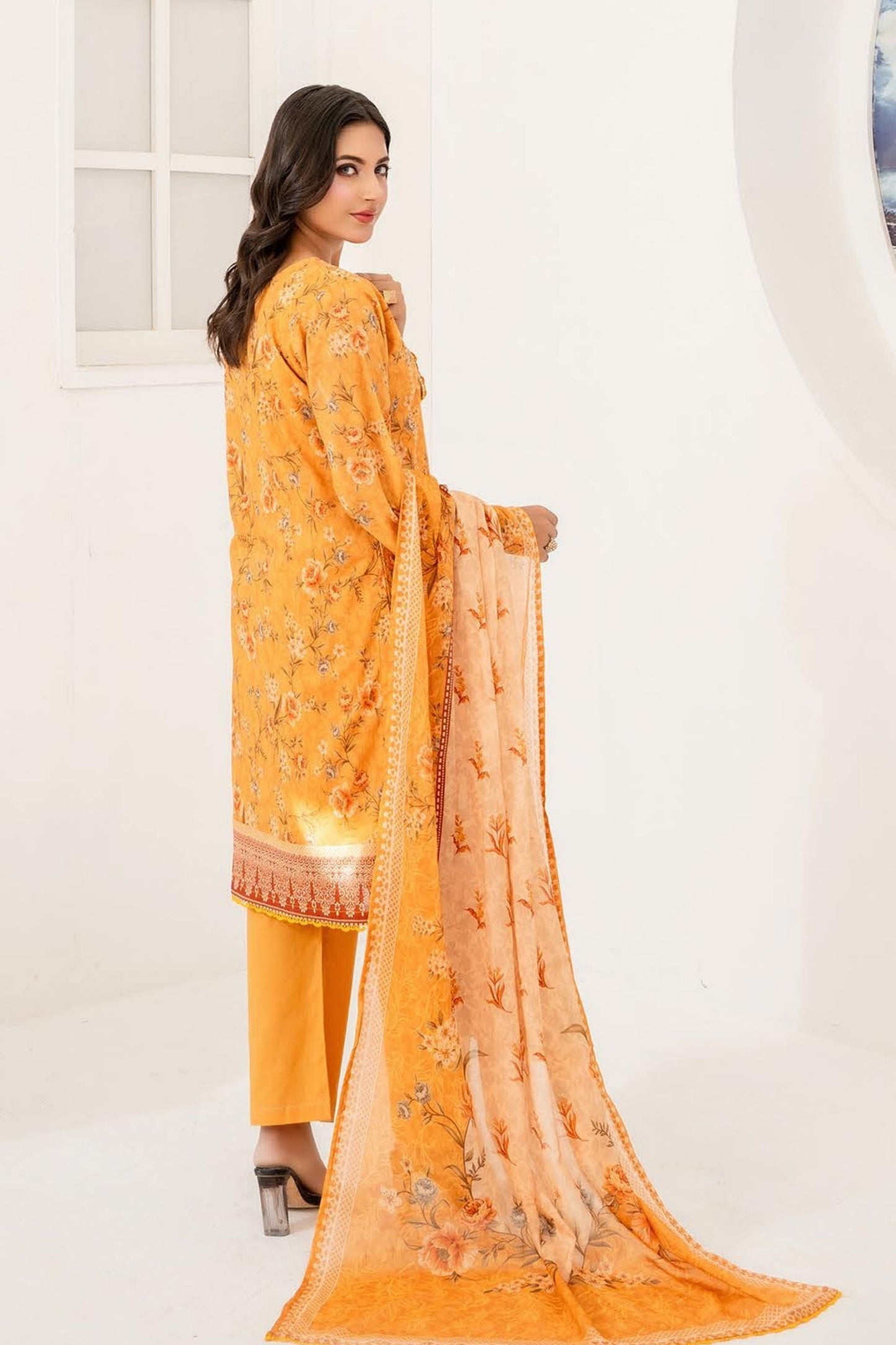 Sara Digital Printed Lawn 3PC
