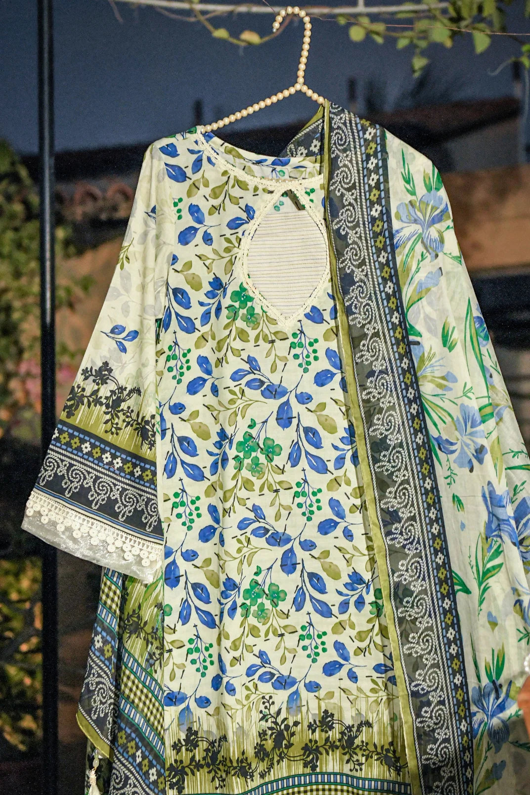 Eshay By Murahse Printed Doria Lawn 3-PC