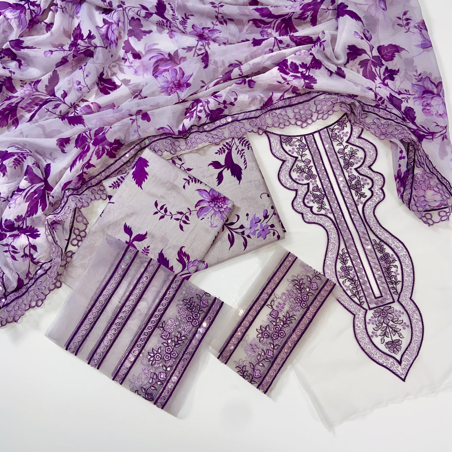 Aneelas Emb Luxury Lawn 3PC