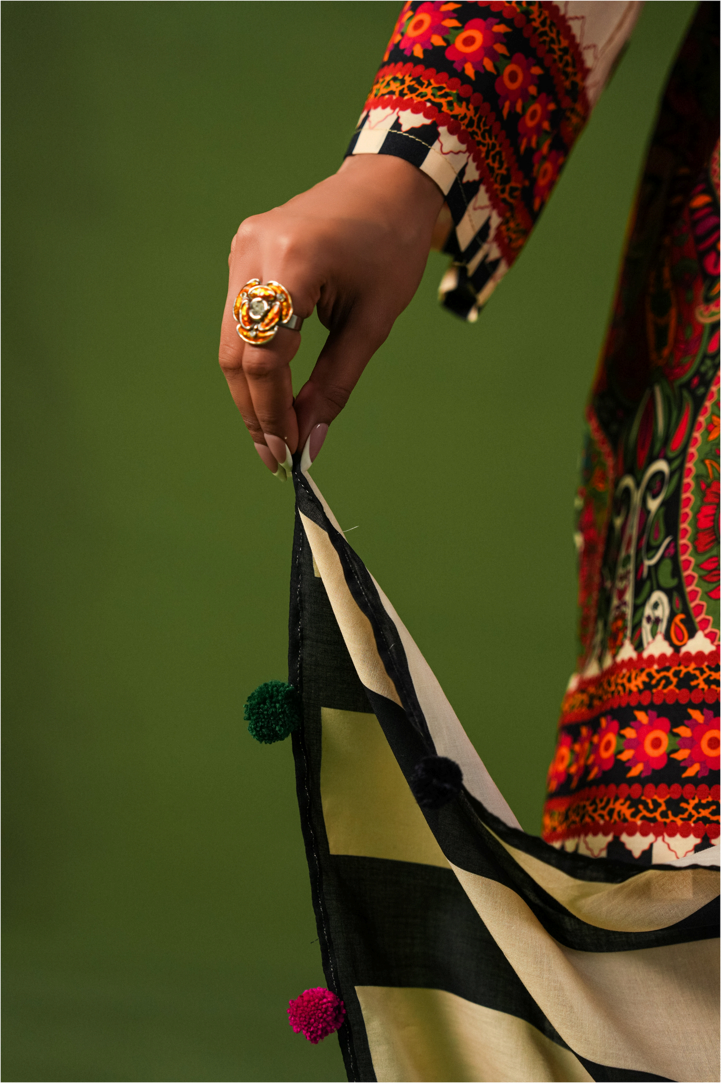 Aangan By Paltar Premium Printed Lawn 3PC