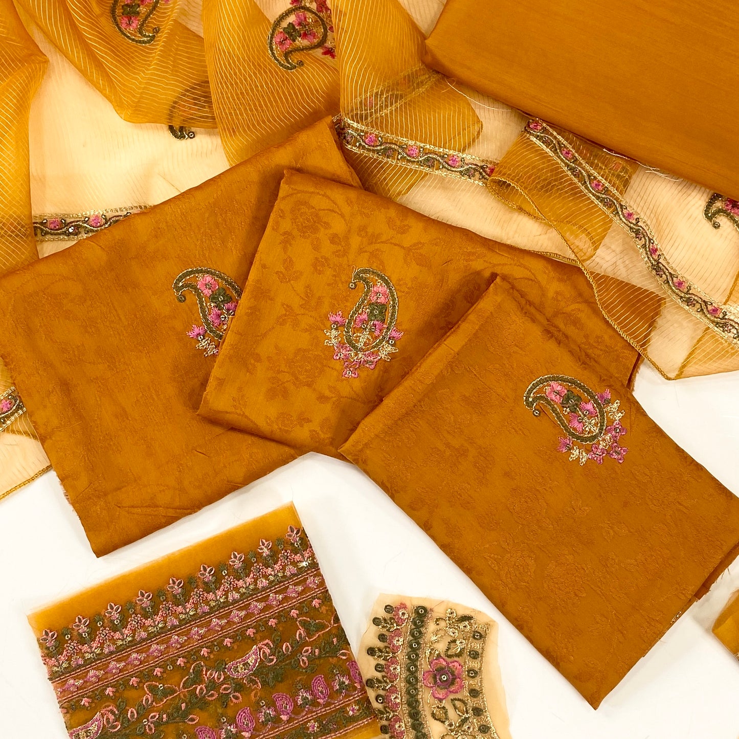 Agha Jaan Viscous Jacquard 3PC