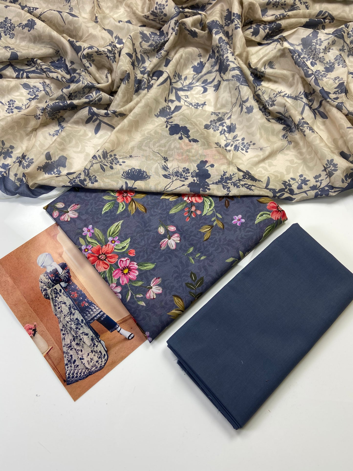 Almeerah Printed Lawn 3-PC