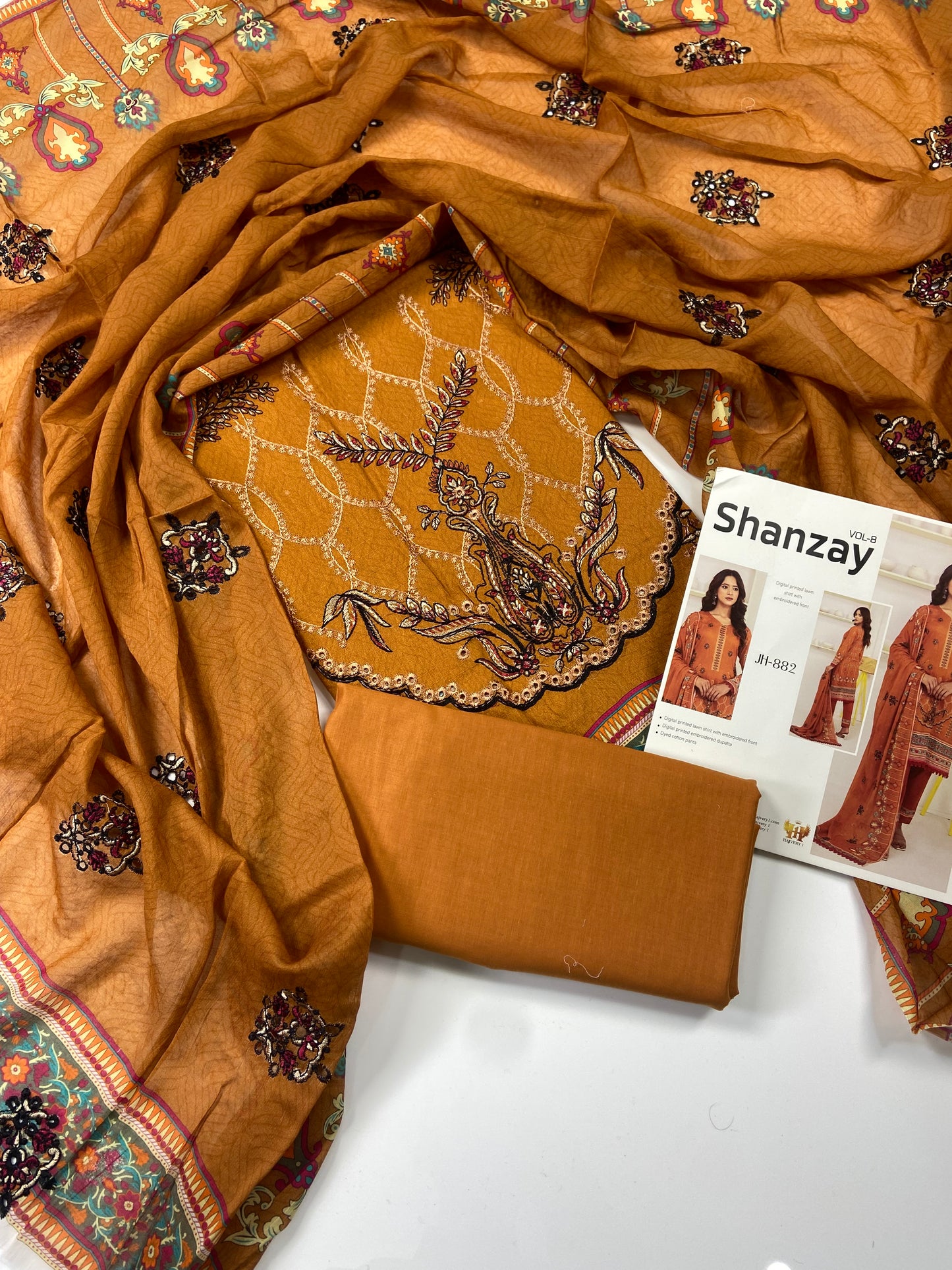 Shanzay Printed & Embroidered Lawn 3-PC