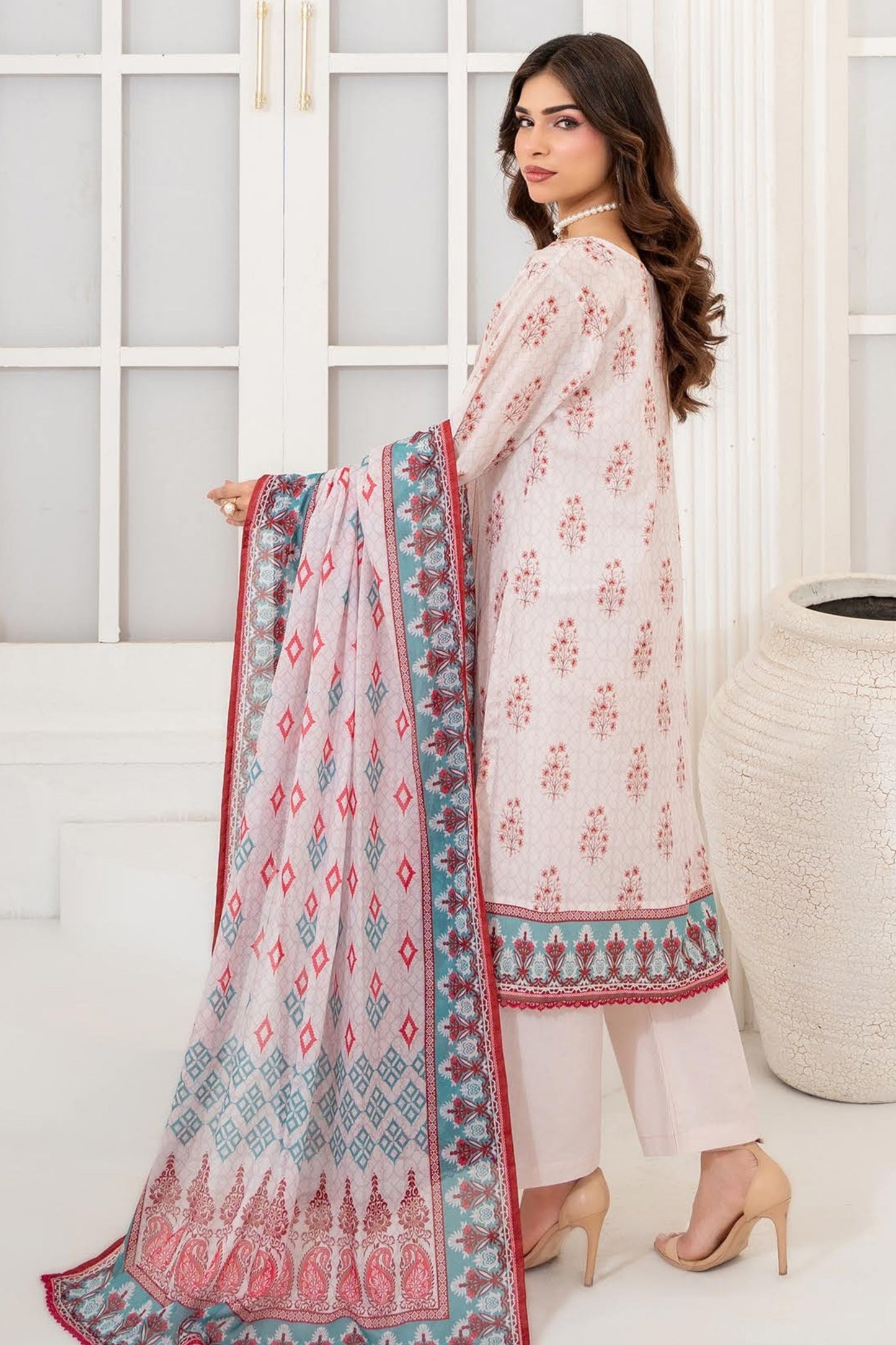 Sara Digital Printed Lawn 3PC
