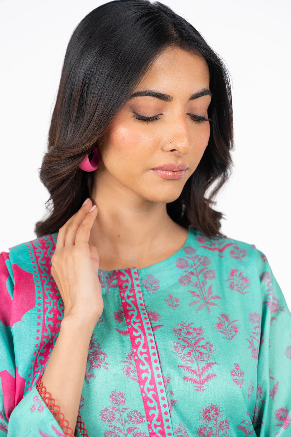 AlKaram Printed Lawn 3-PC