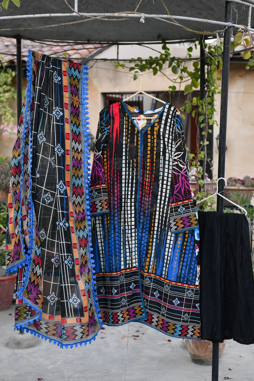 Eshay By Murahse Printed Doria Lawn 3-PC