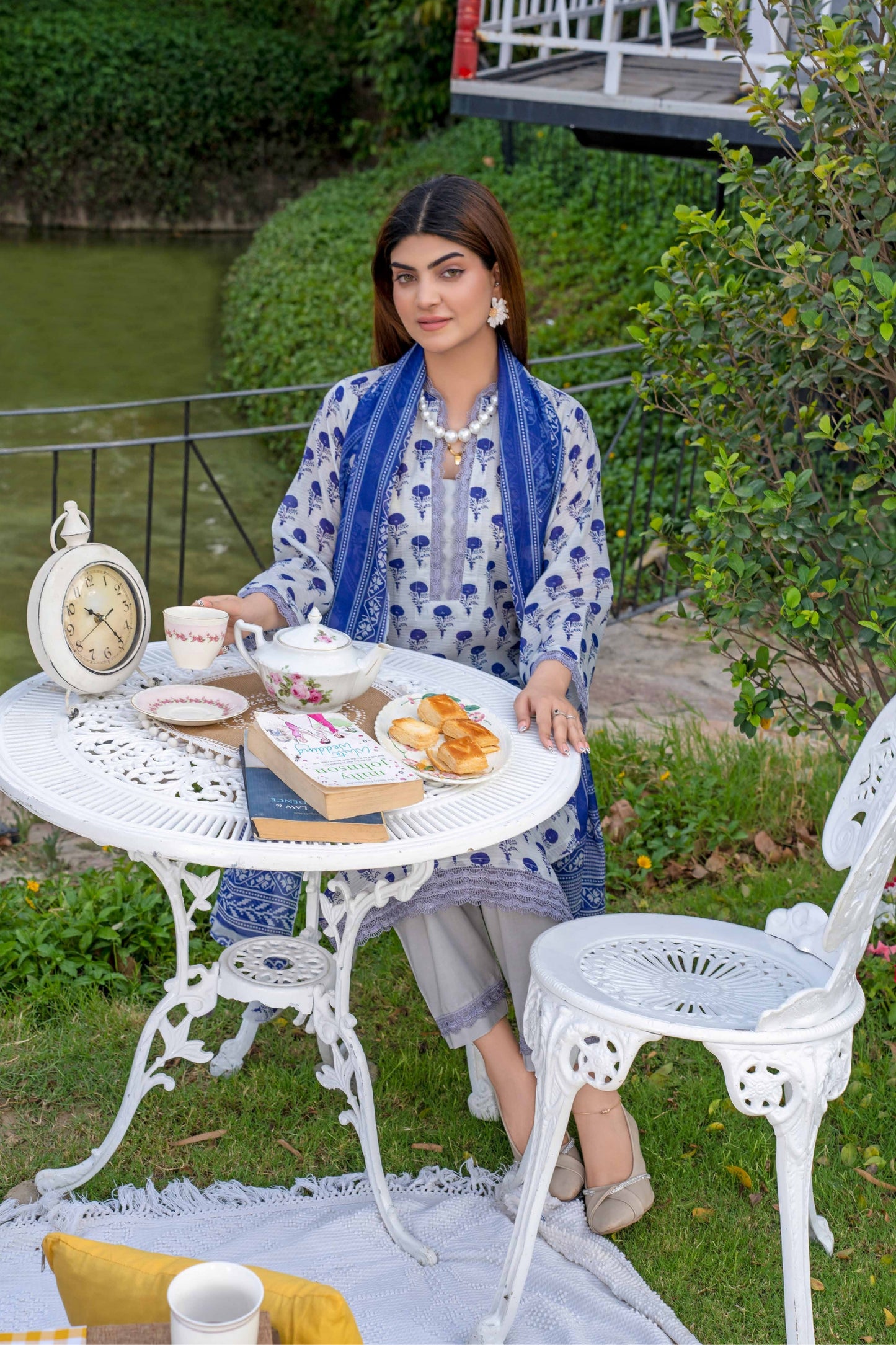 Wania Gold Printed Lawn 3PC