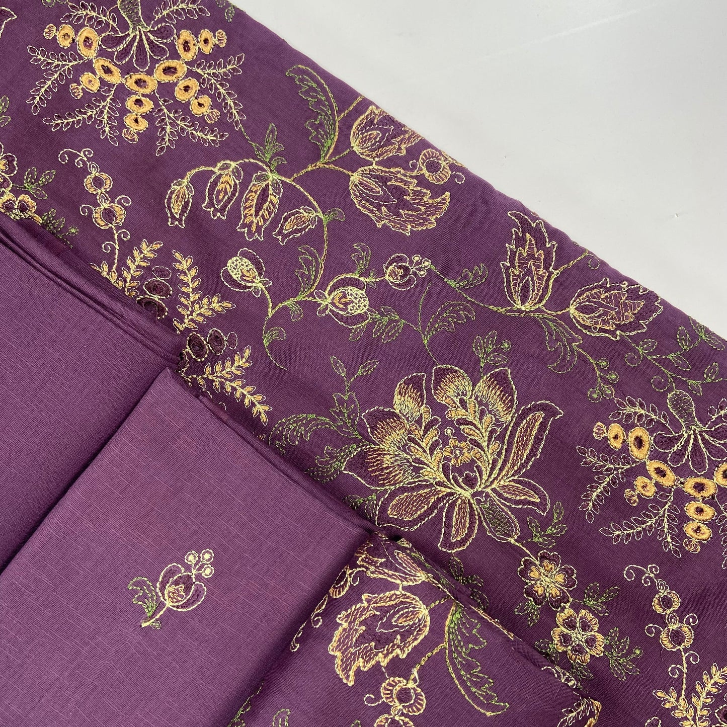 Bareeze Embroidered Karandi 2-PC
