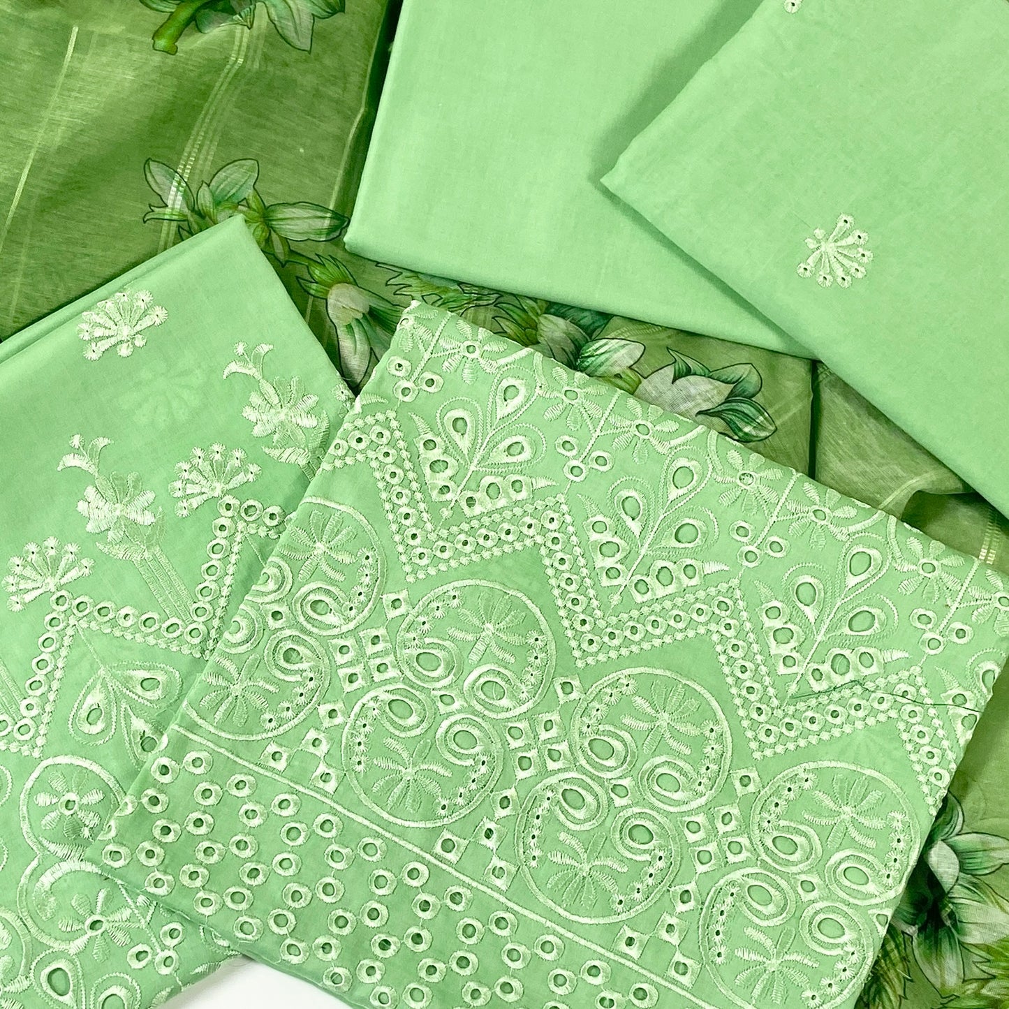 Chikenkari Anaya Noor Lawn 3-PC