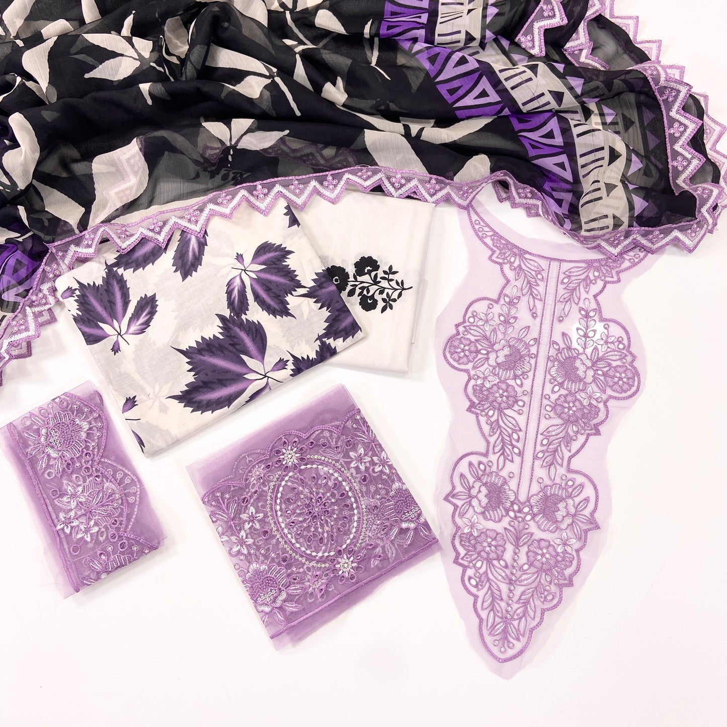 Mahnur Emb Luxury Lawn-3PC
